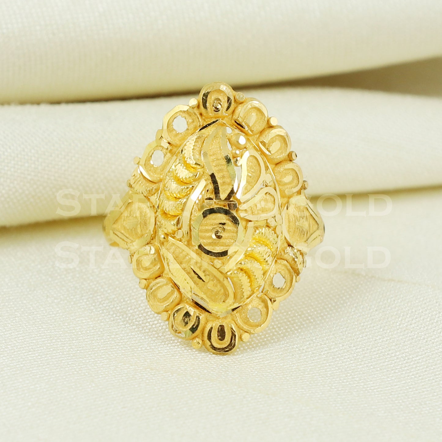 beautiful 22K Yellow Gold Ring Genuine Hallmarked 916 Handcrafted Jewelry B1003
