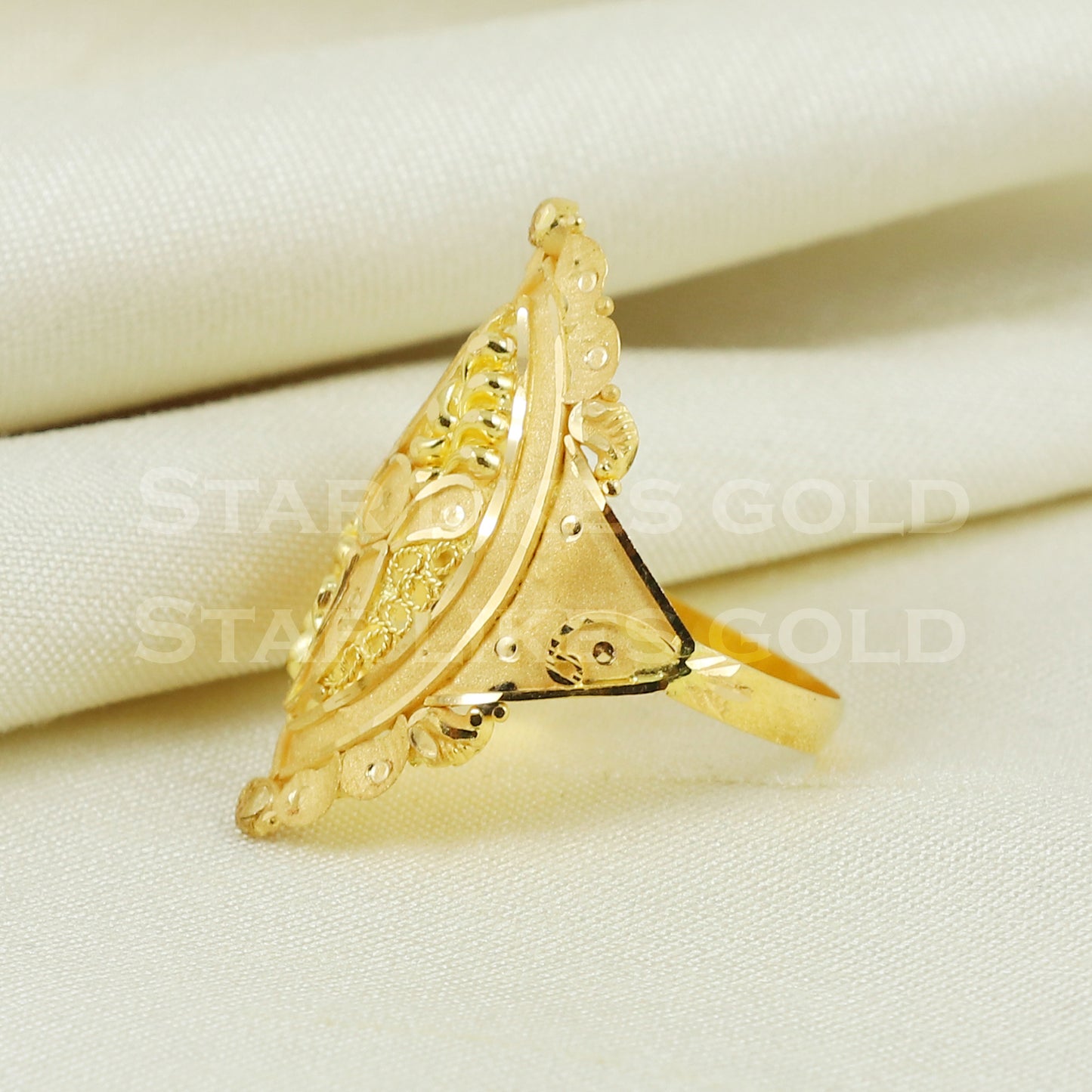 beautiful 22K Yellow Gold Ring Genuine Hallmarked 916 Handcrafted Jewelry B1011