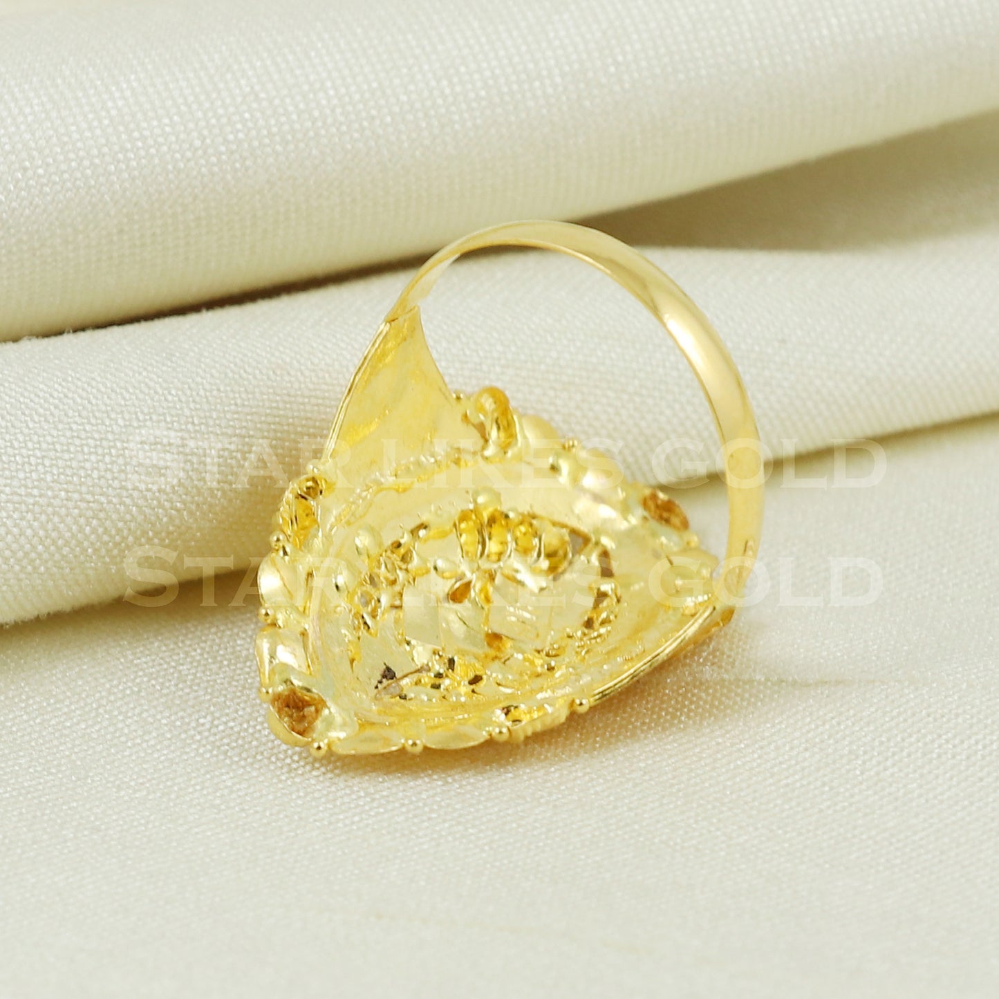 beautiful 22K Yellow Gold Ring Genuine Hallmarked 916 Handcrafted Jewelry B1011