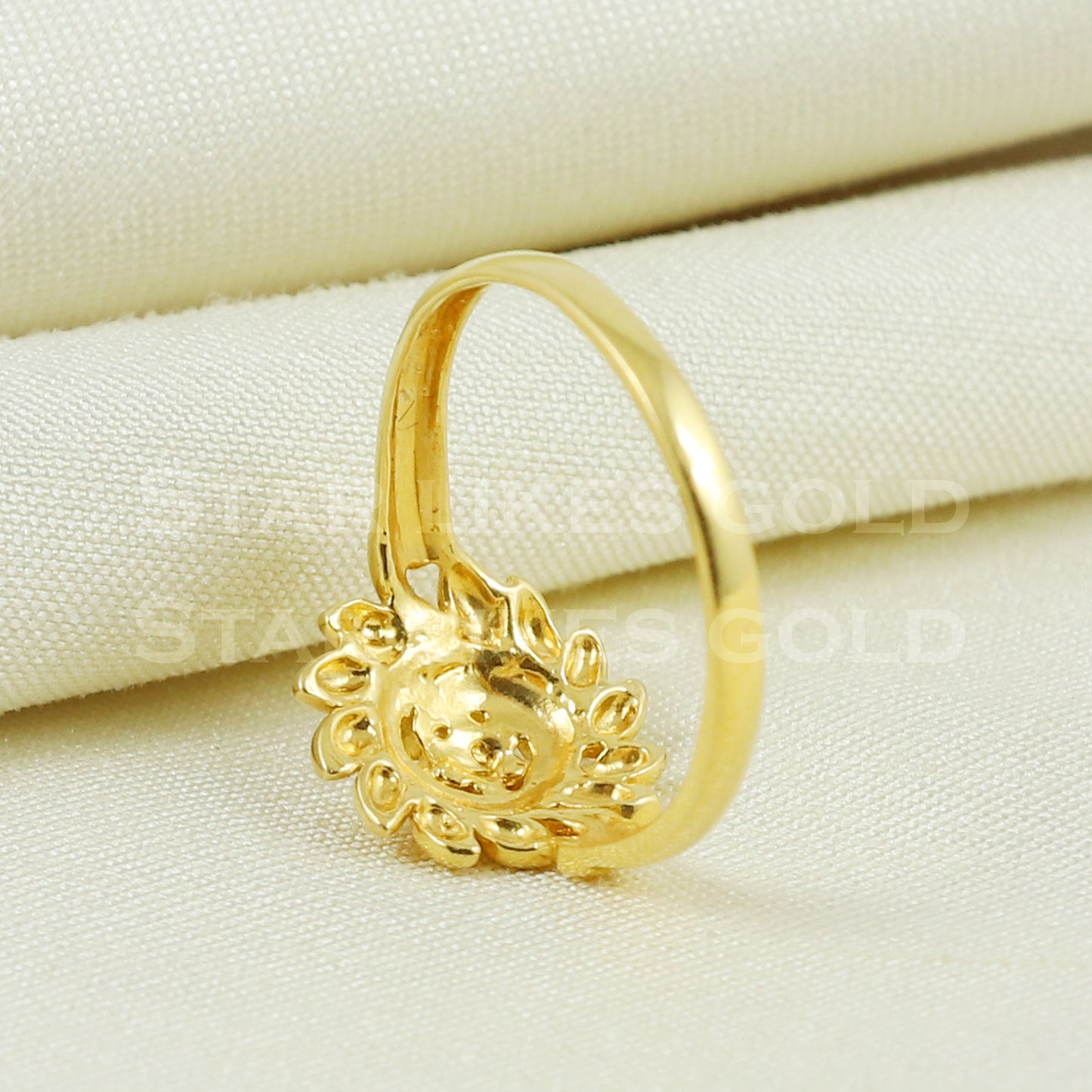 beautiful 22K Yellow Gold Ring Genuine Hallmarked 916 Handcrafted Jewelry B1013