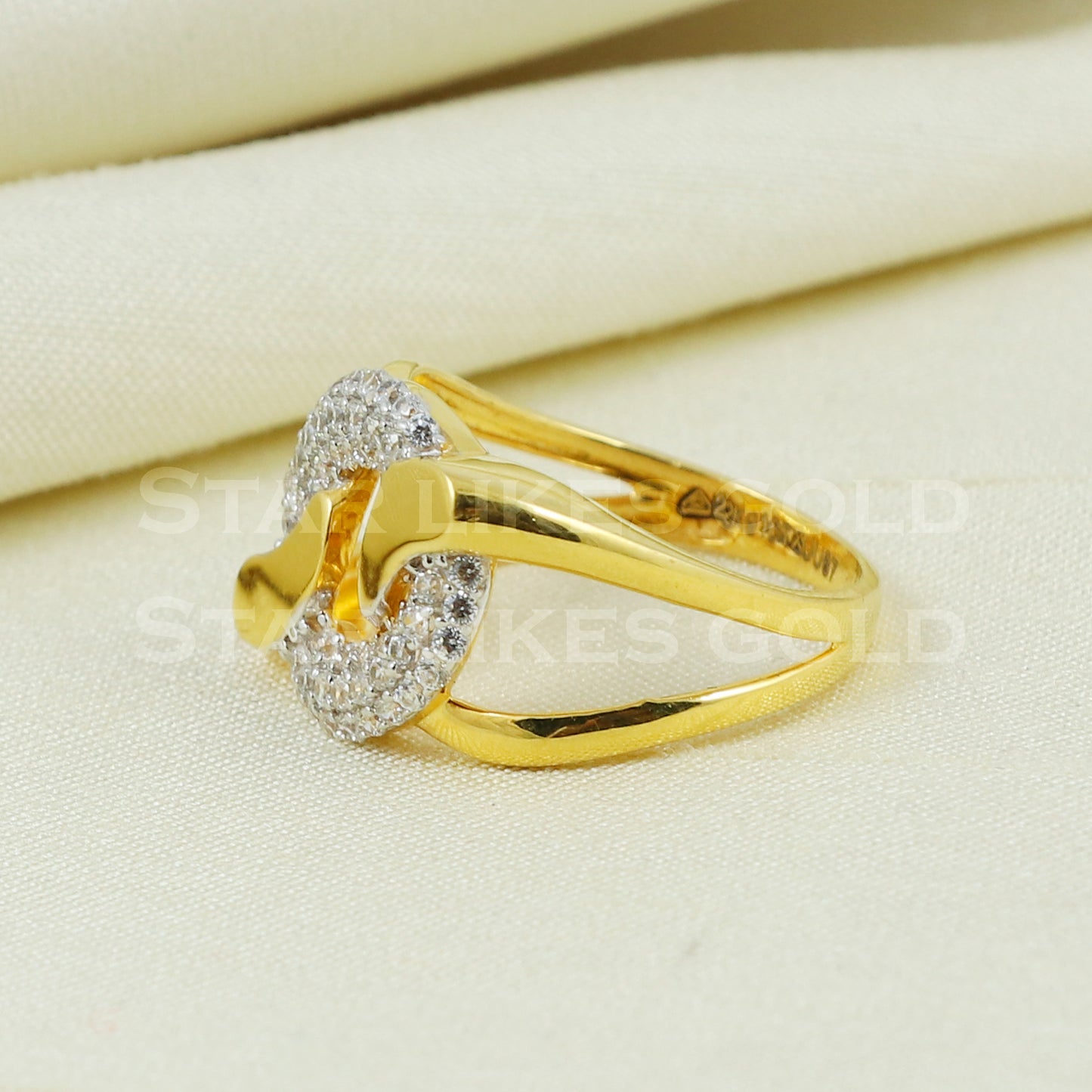 Zircon 22K Yellow Gold Ring Genuine Hallmarked 916 Handcrafted Jewelry B1024