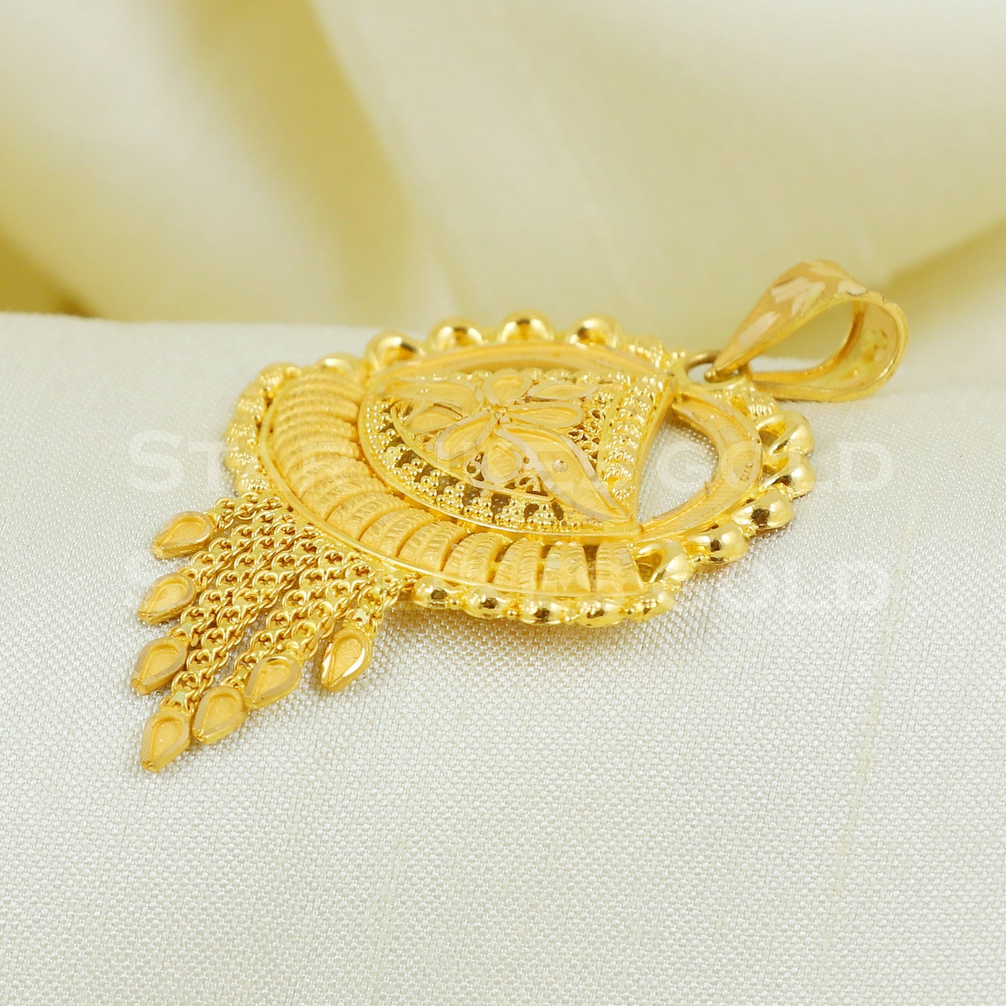 beautiful 22k 916 Gold Pendant Jewelry B1050