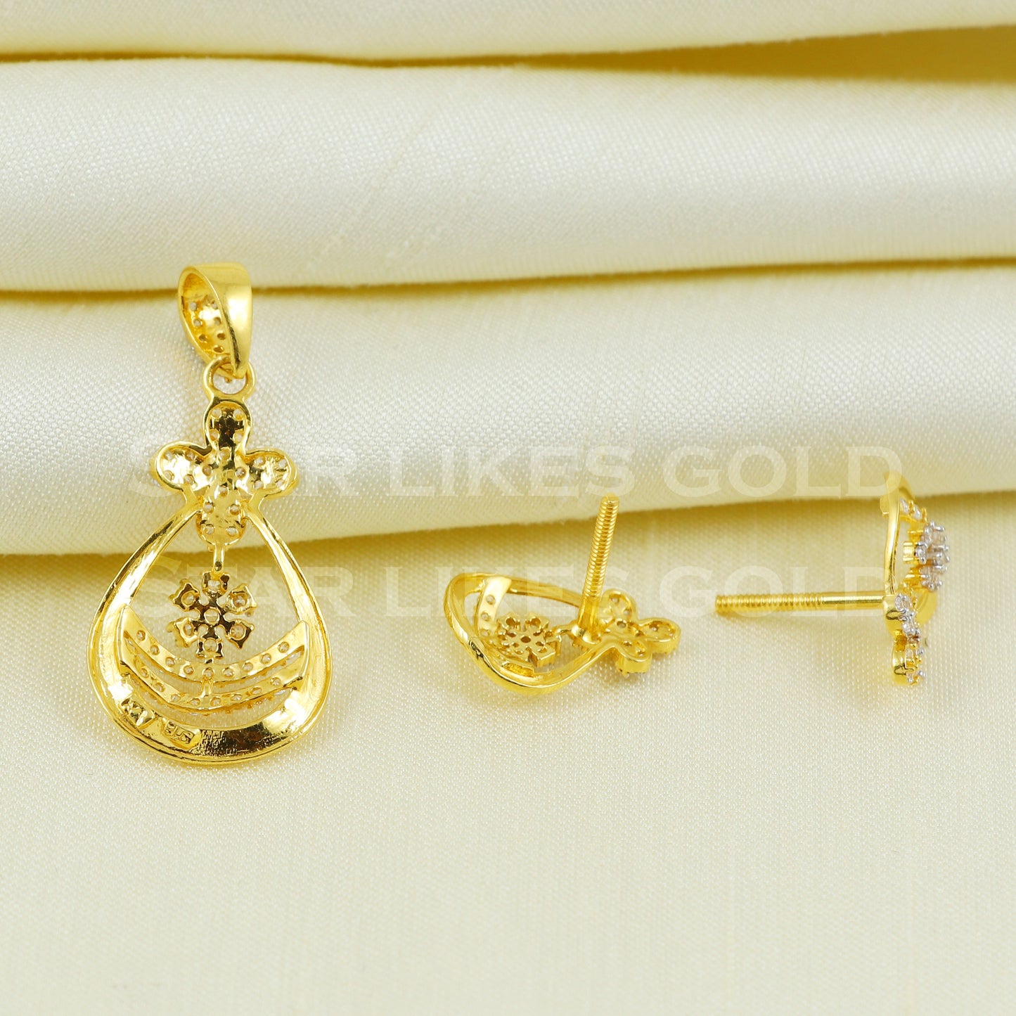 22K 22 karat Yellow Gold Earrings Pendant Set Handmade Jewelry B1057