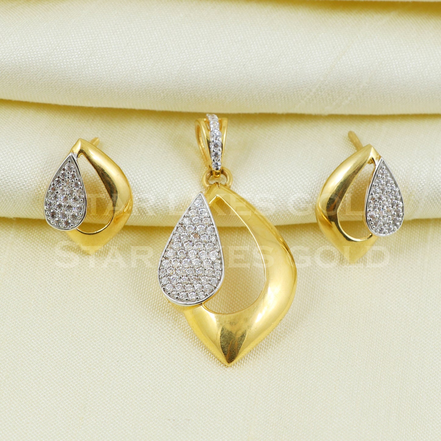 22K 22 karat Yellow Gold Earrings Pendant Set Handmade Jewelry B1059