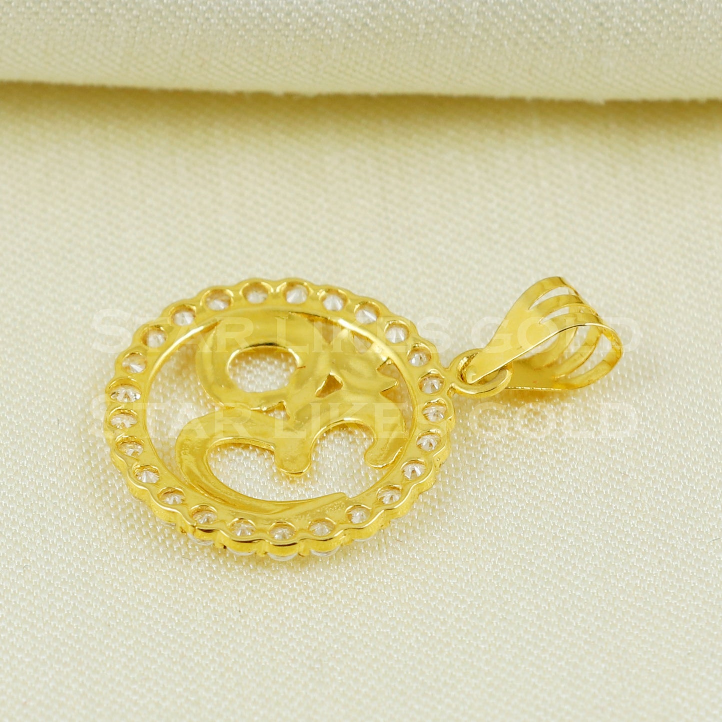 om 18k Gold Pendant Indian Handmade Jewelry B1092
