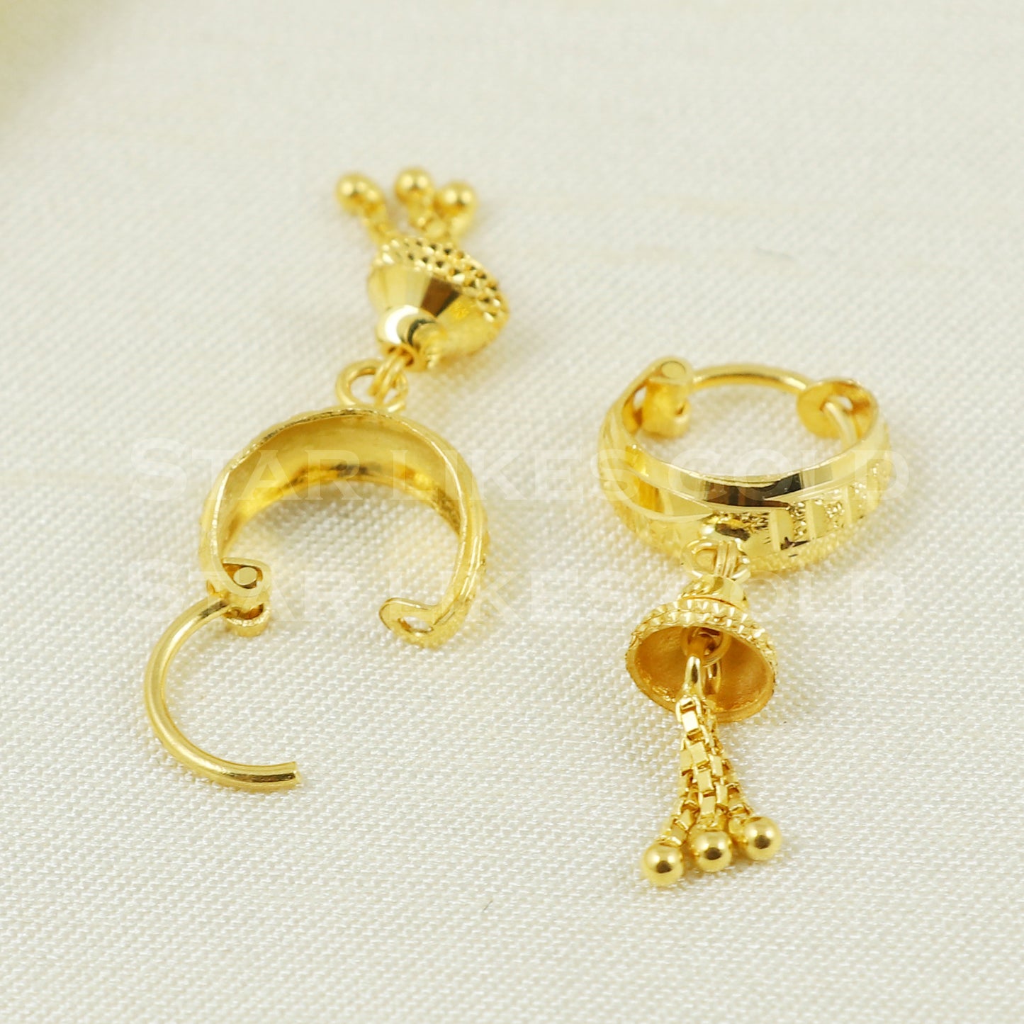 18 karat 18k gold bali hoop earrings B1112