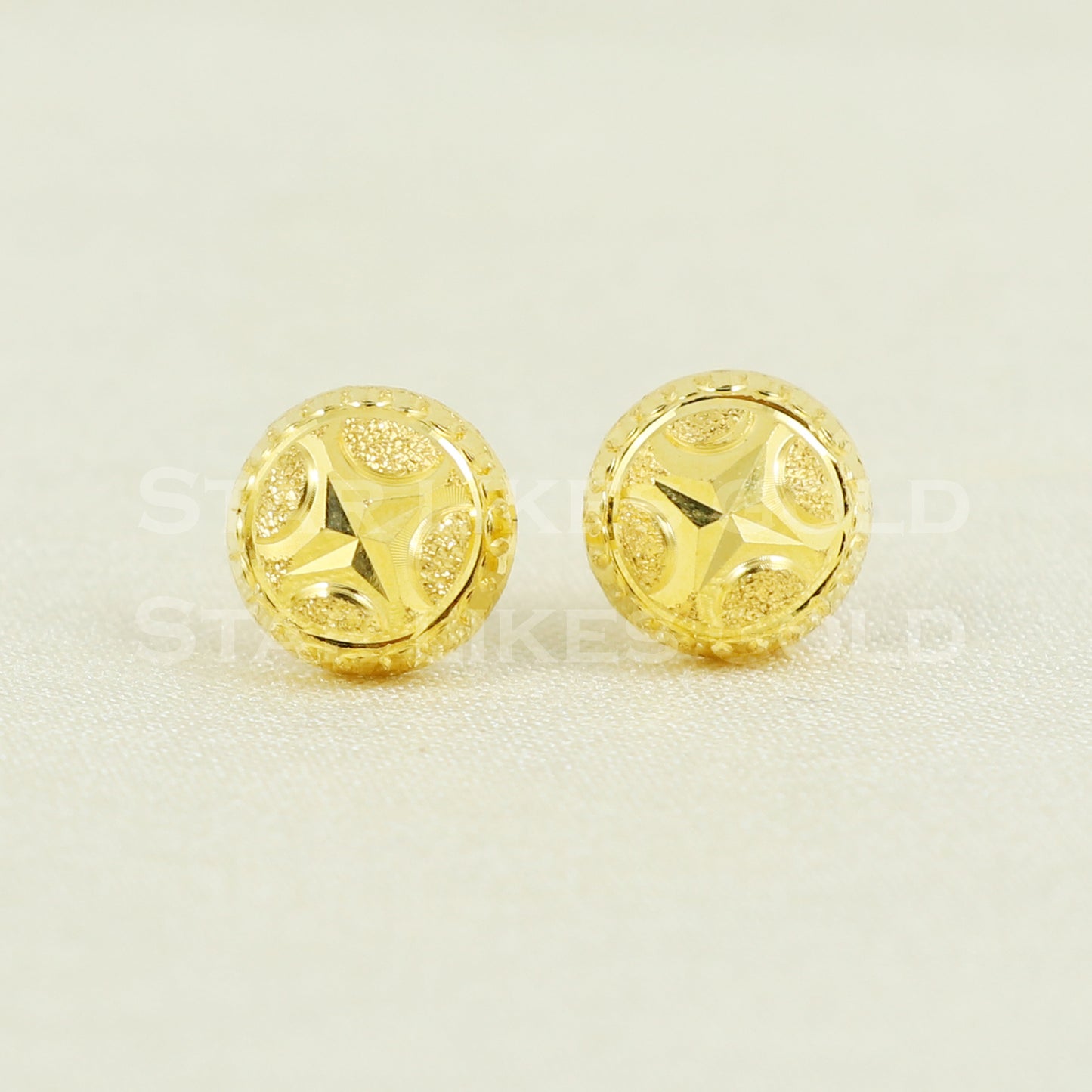Pure 18k Fine Gold Earrings, 18k Stud Earrings, B1172