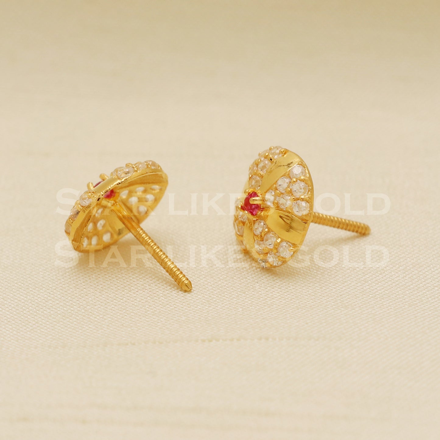 18 karat 18k gold stud earrings jewelry, B1179