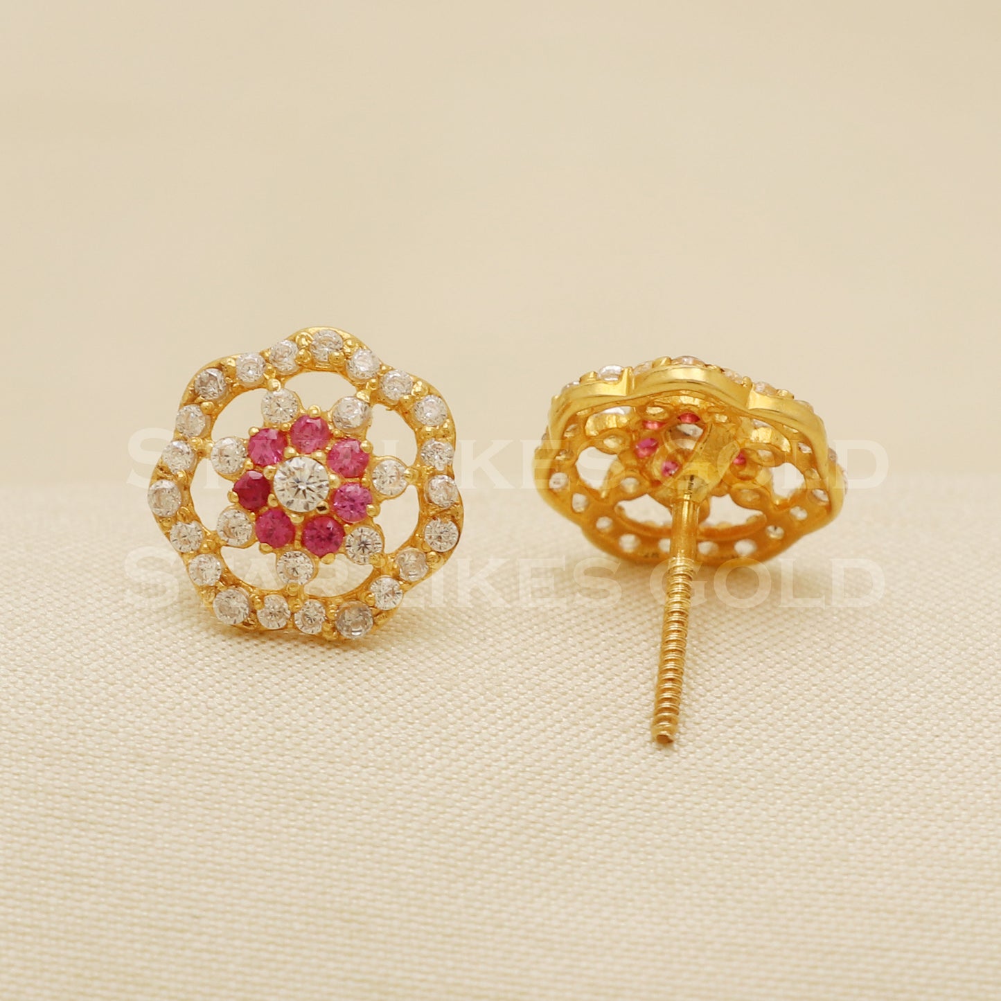18 karat 18k gold stud earrings jewelry, B1181