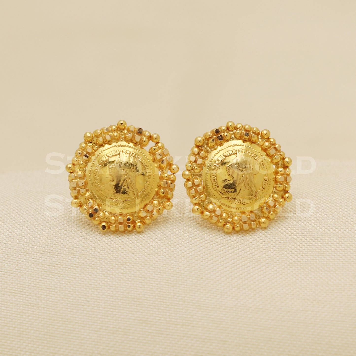 18 karat 18k gold stud earrings jewelry, B1183
