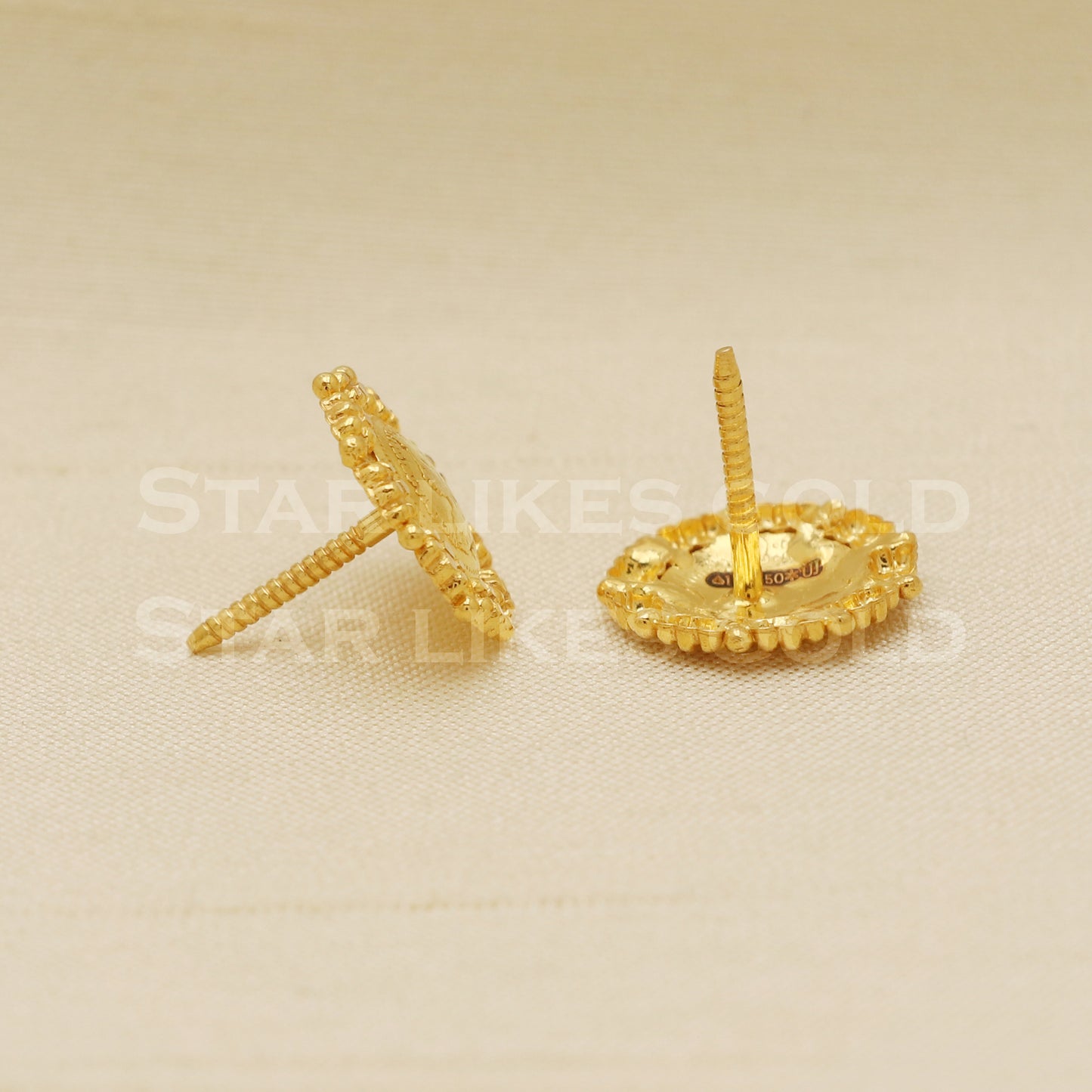 18 karat 18k gold stud earrings jewelry, B1183