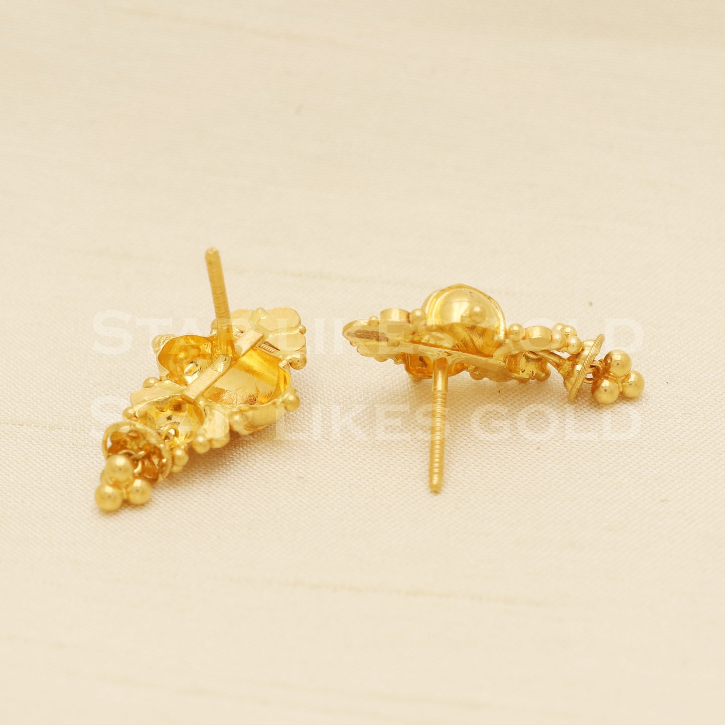 22 karat 22k gold stud earrings jewelry, B1226