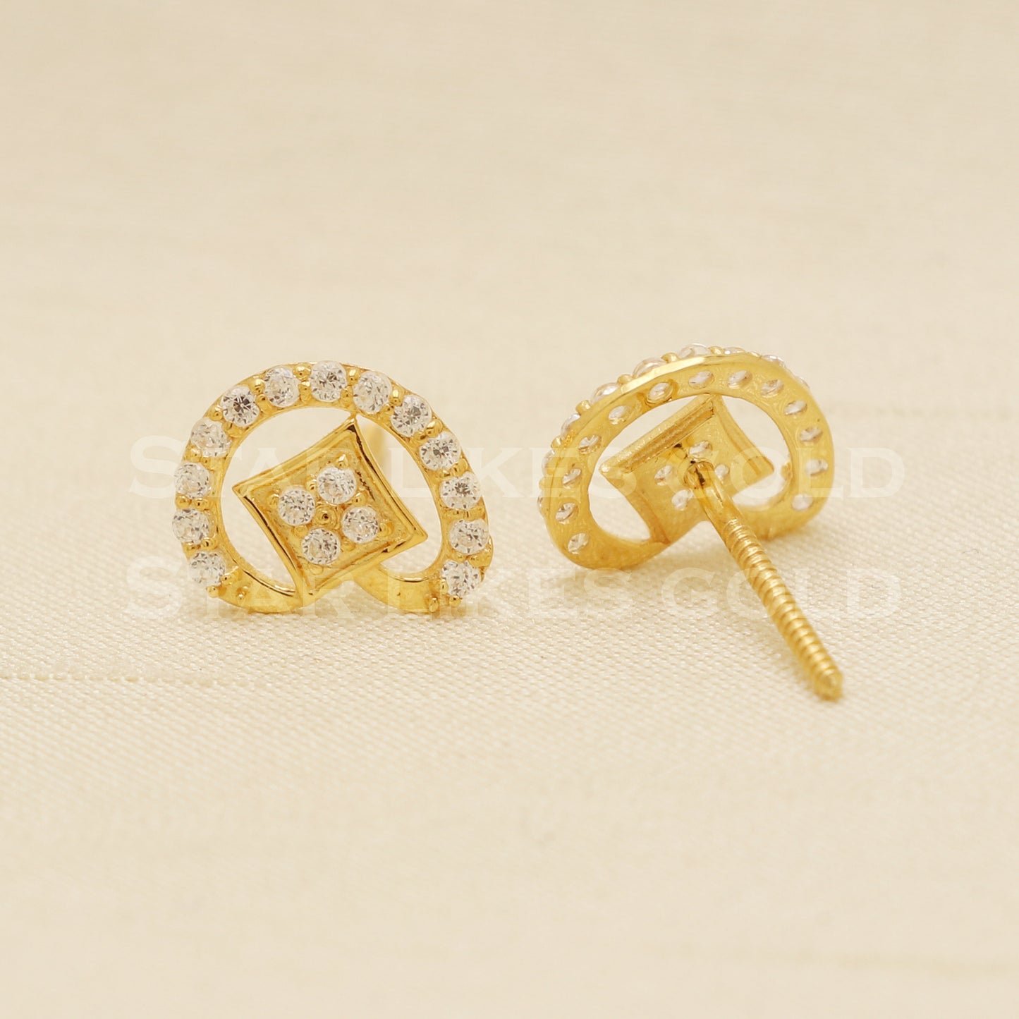 18 karat 18k gold stud earrings jewelry, B1251