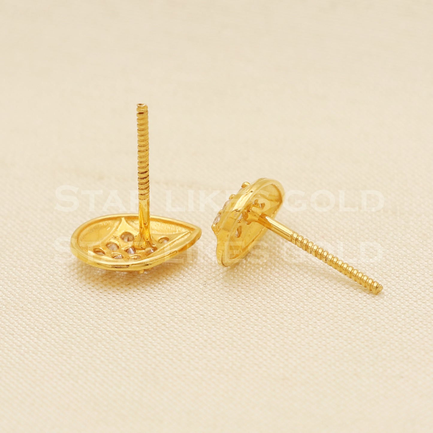 18 karat 18k gold stud earrings jewelry, B1254