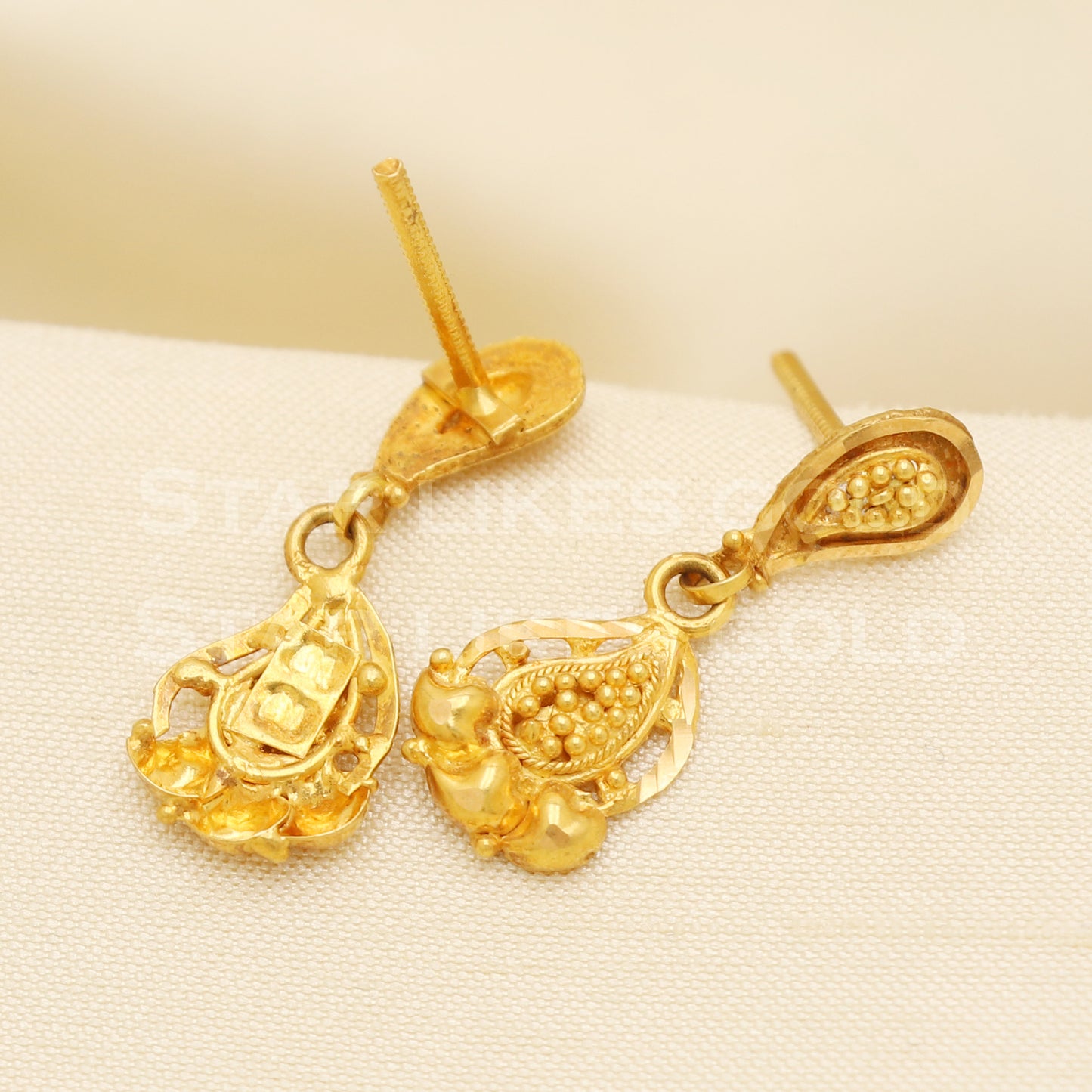 18 karat 18k gold dangle stud earrings jewelry, B1341