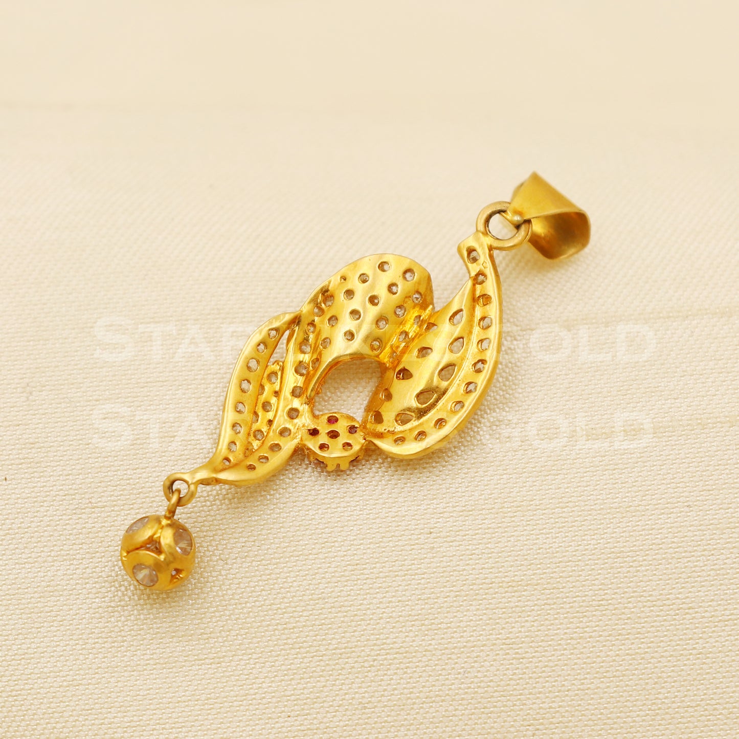 Beautiful 18k Yellow Gold Handmade Zircon Pendant 18k Jewelry, B1474