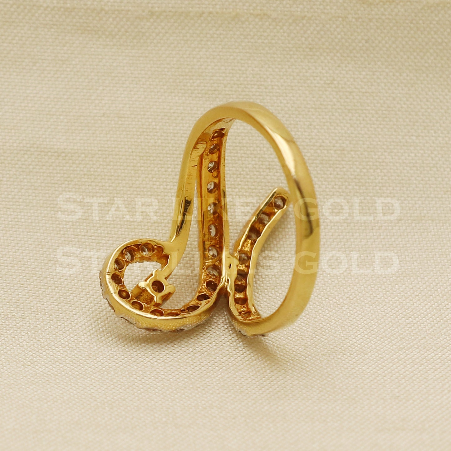 Handmade Natural Diamond Ring from India,18K gold Wt 3.92g, Diamond 0.72cts, Ring Size US All, width 1.8cm, PR1003