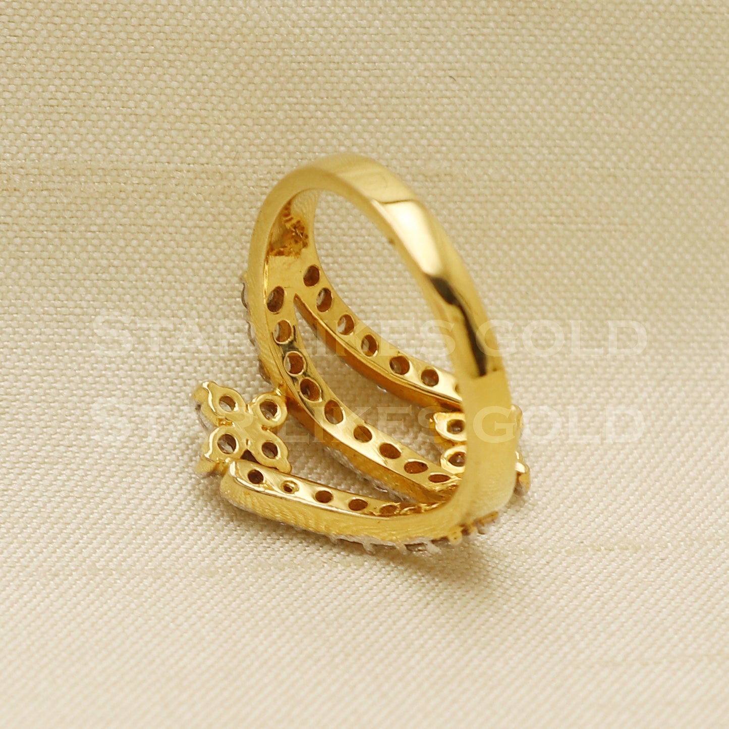 Handmade Natural Diamond Ring from India,18K gold Wt 3.08g, Diamond 0.68cts, Ring Size US All, width 13mm, PR1022