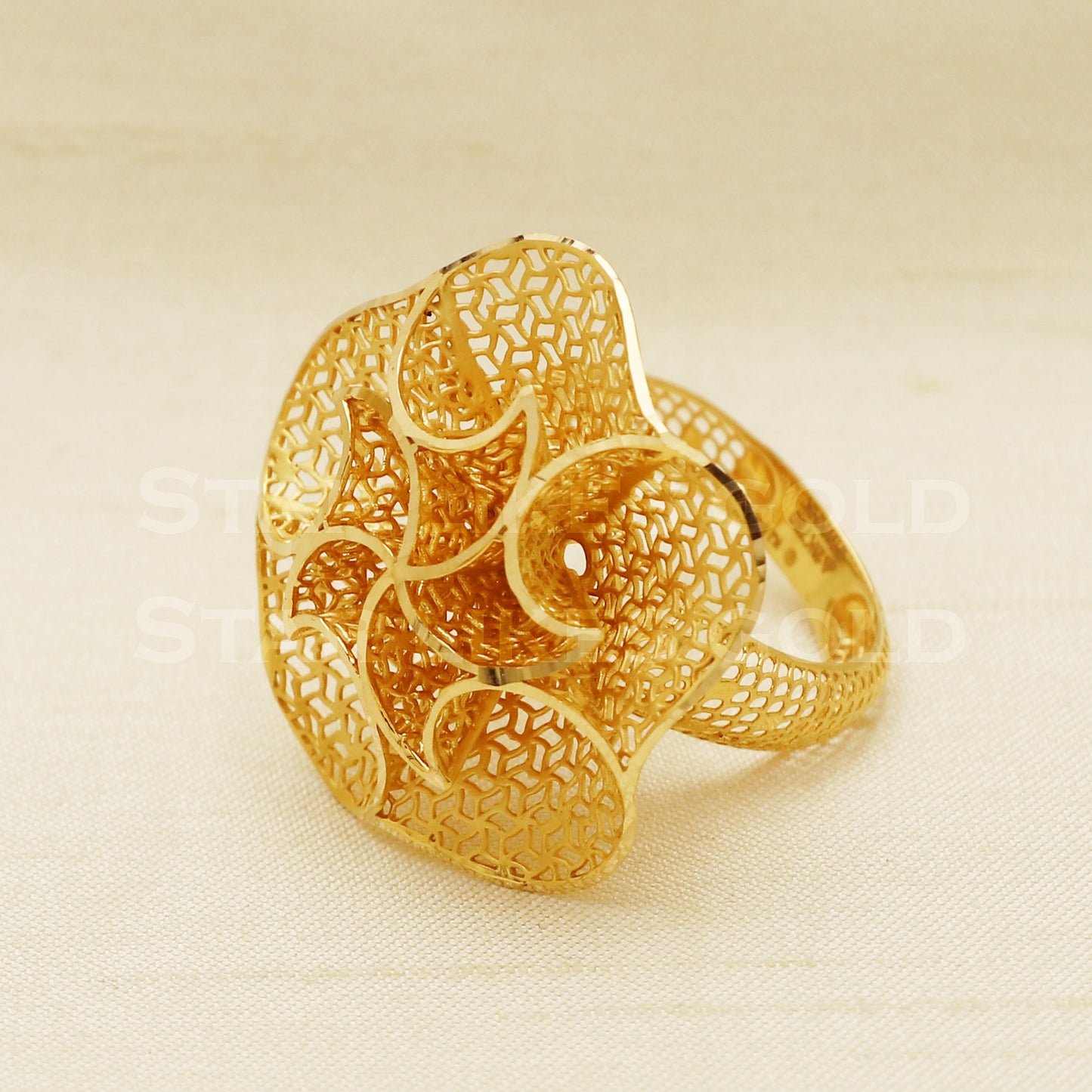 18 karat 18k gold Filigree Ring Jewelry, PR1036