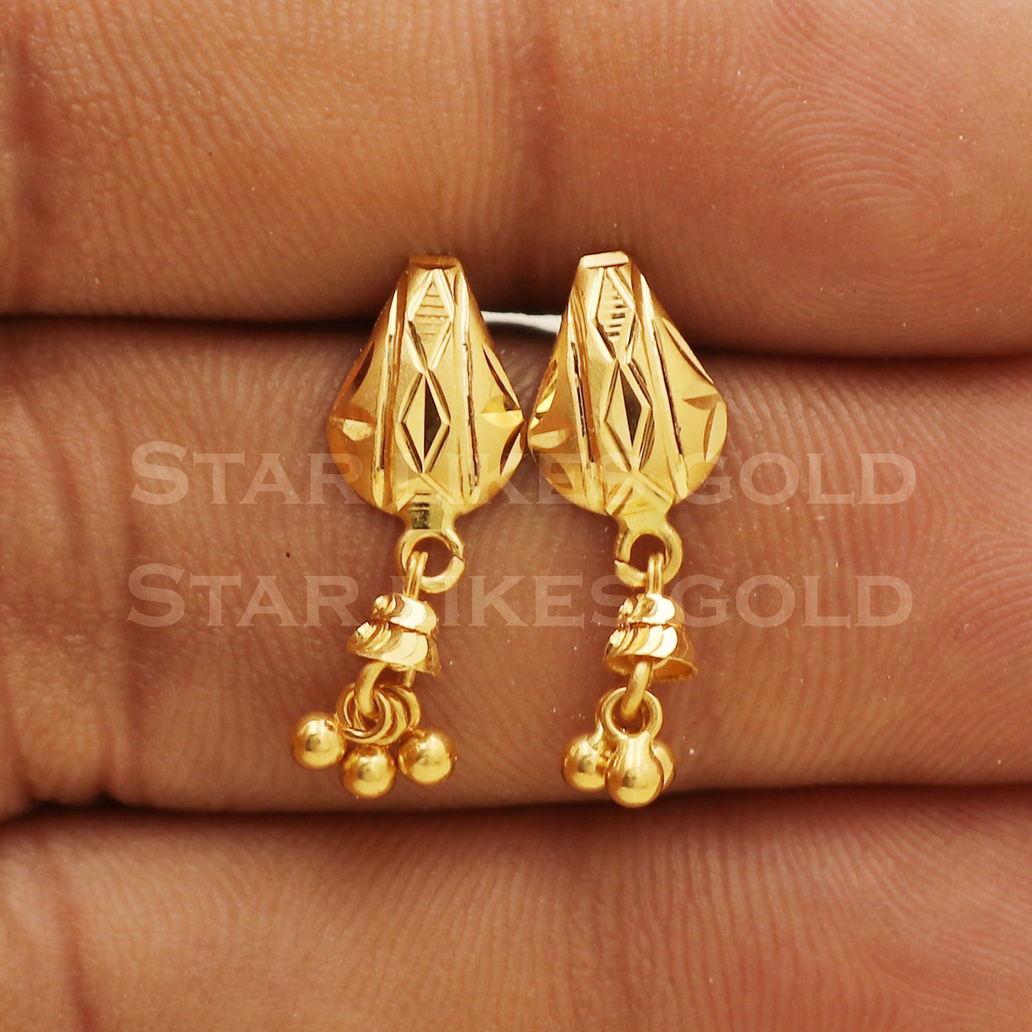 Stunning 22k 22 karat gold stud earrings jewelry, PR1147