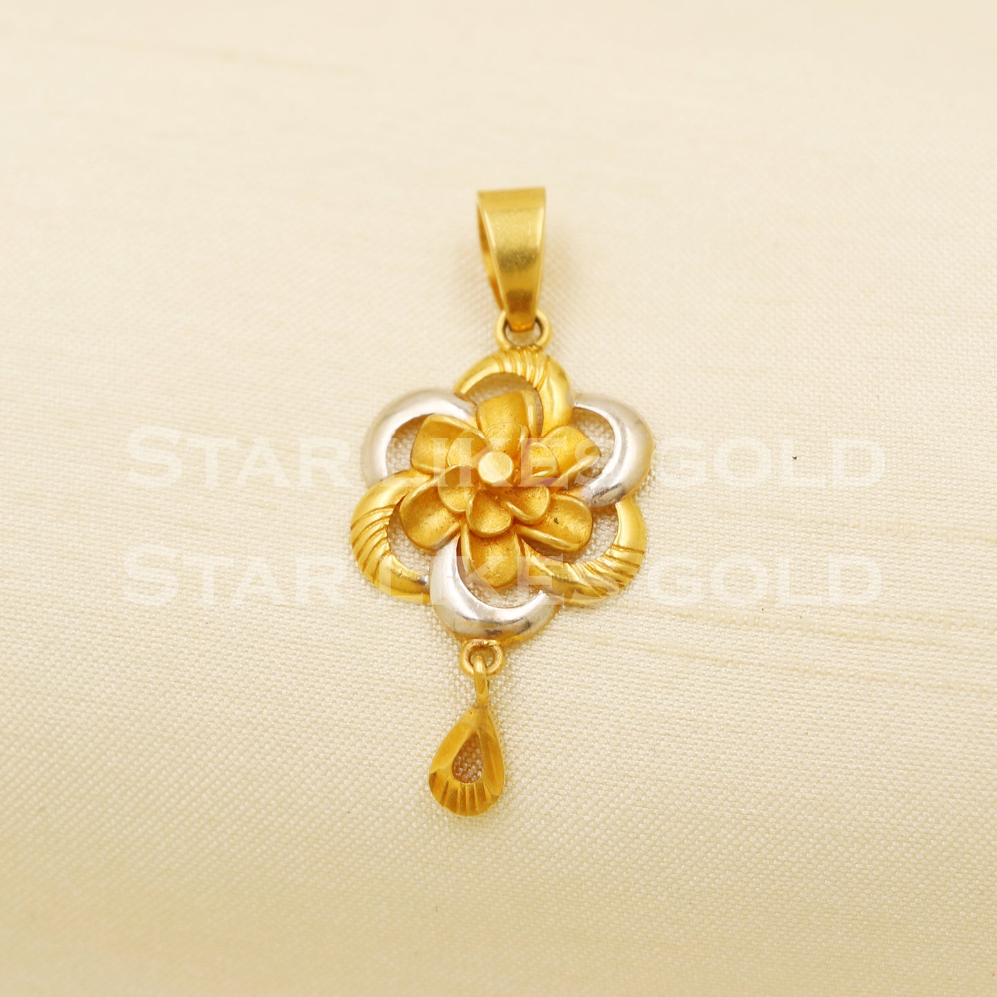 Flower 22k Yellow Gold Handmade Pendant Jewelry, PR1172