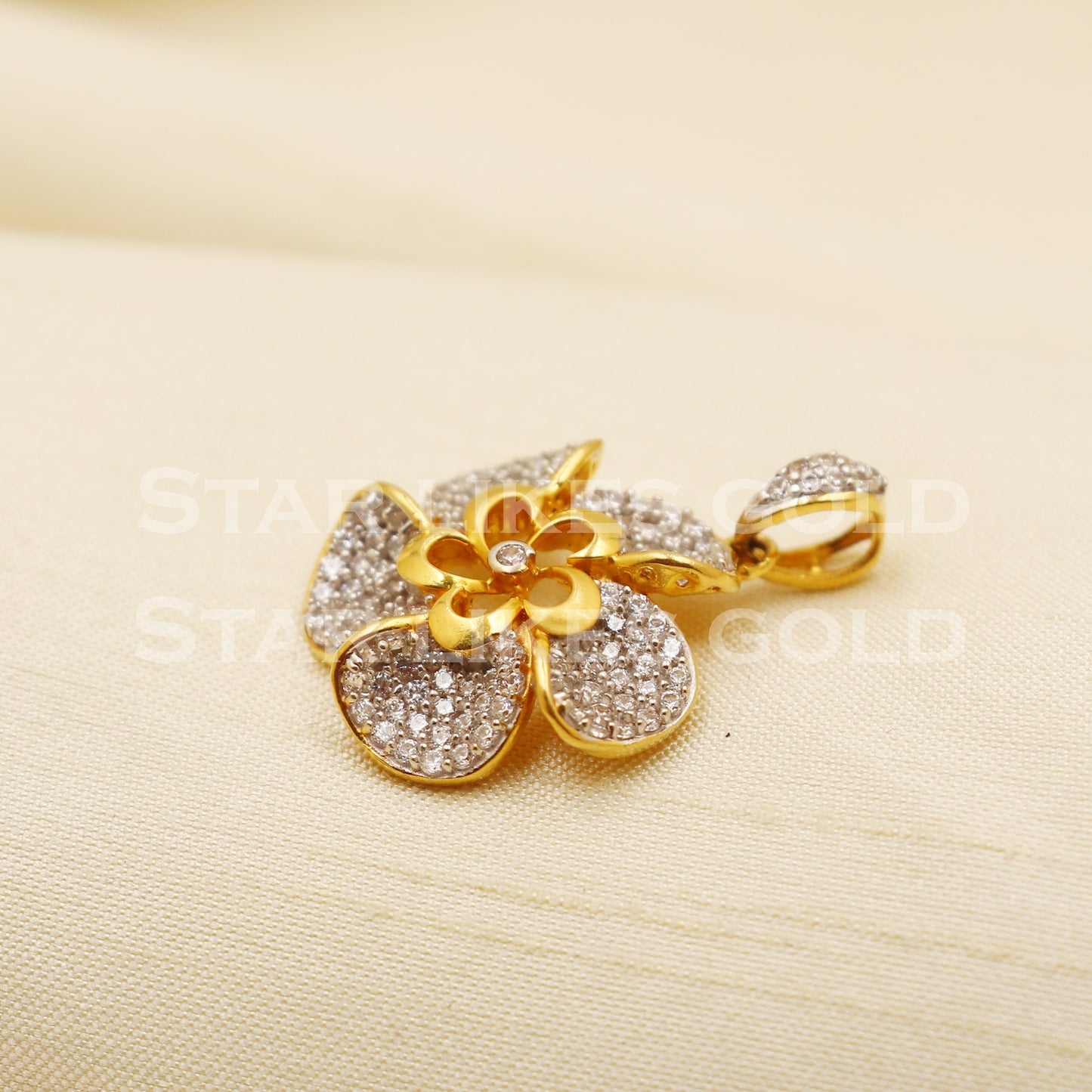 Flower Zircon 22k Yellow Gold Handmade Pendant Jewelry, PR1173