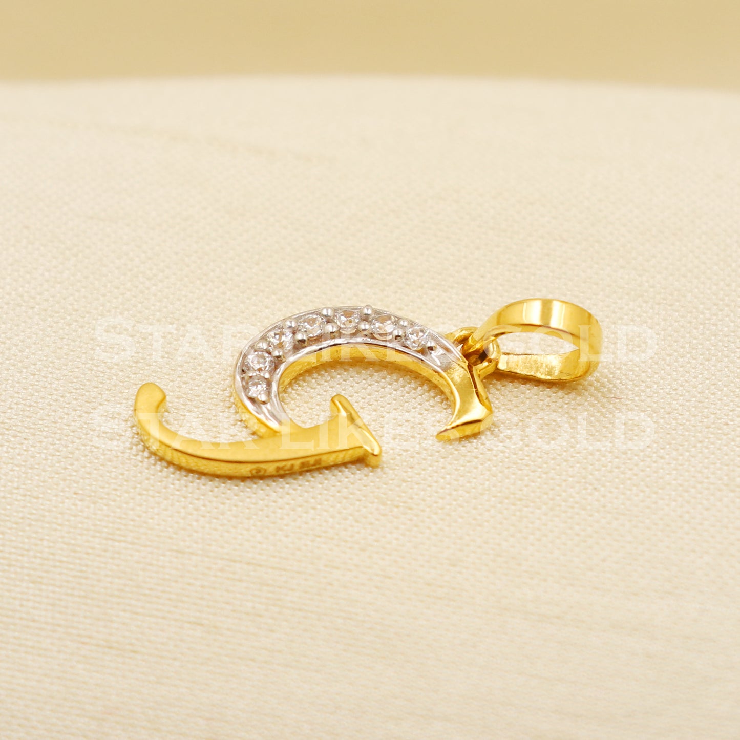 G Name Initial Zircon 18k Yellow Gold Handmade Charms Pendant light weight Jewelry, PR1200