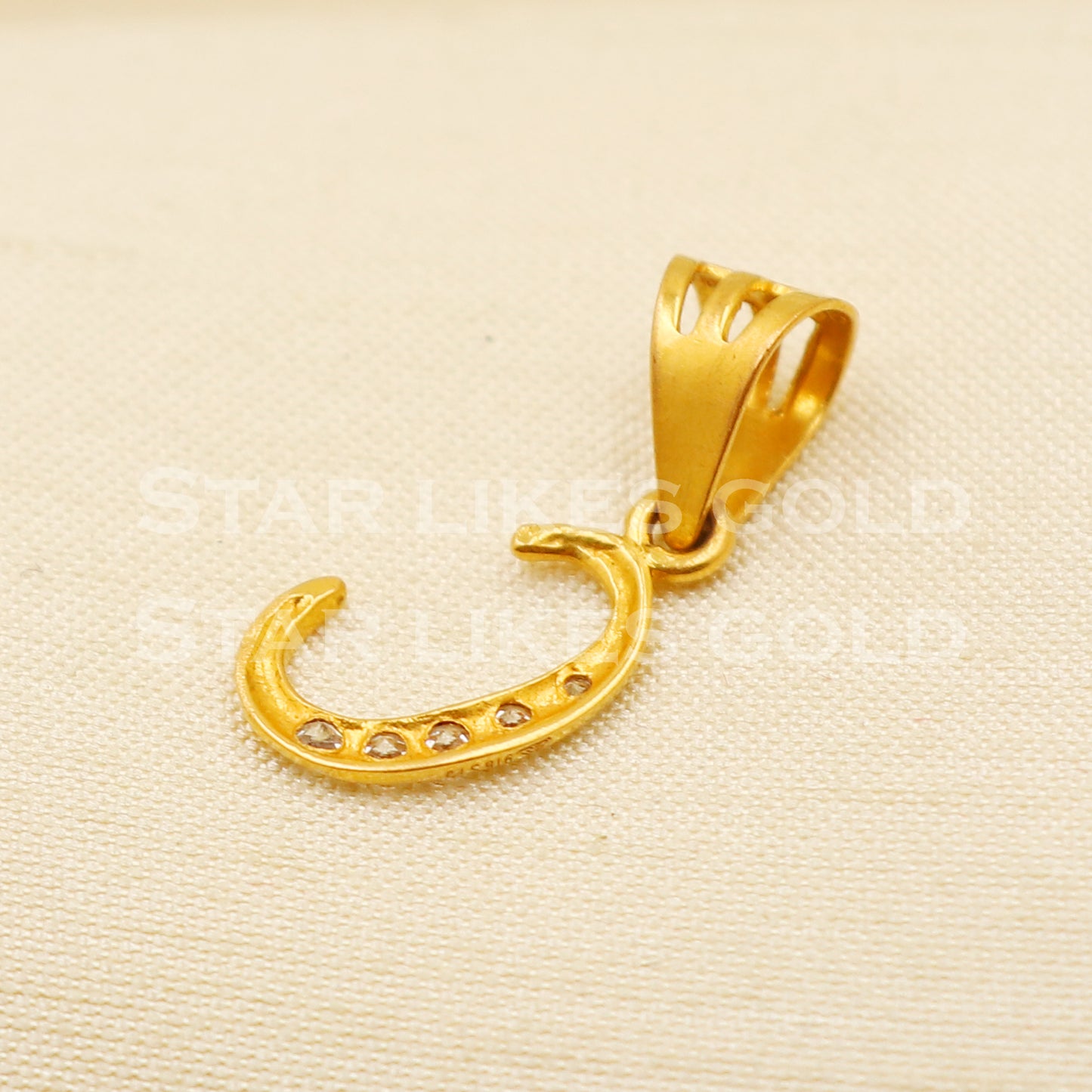 C Name Initial Zircon 22k Yellow Gold Handmade Charms Pendant light weight Jewelry, PR1204