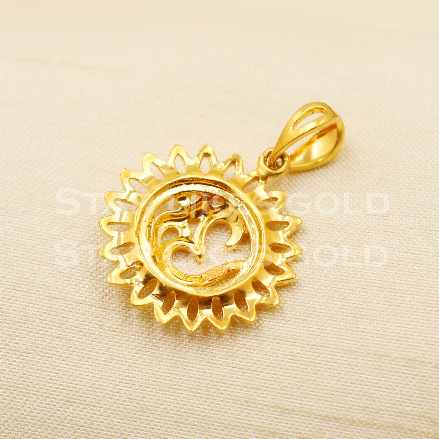 OM 22k Yellow Gold Handmade Charms Pendant light weight Jewelry, PR1239