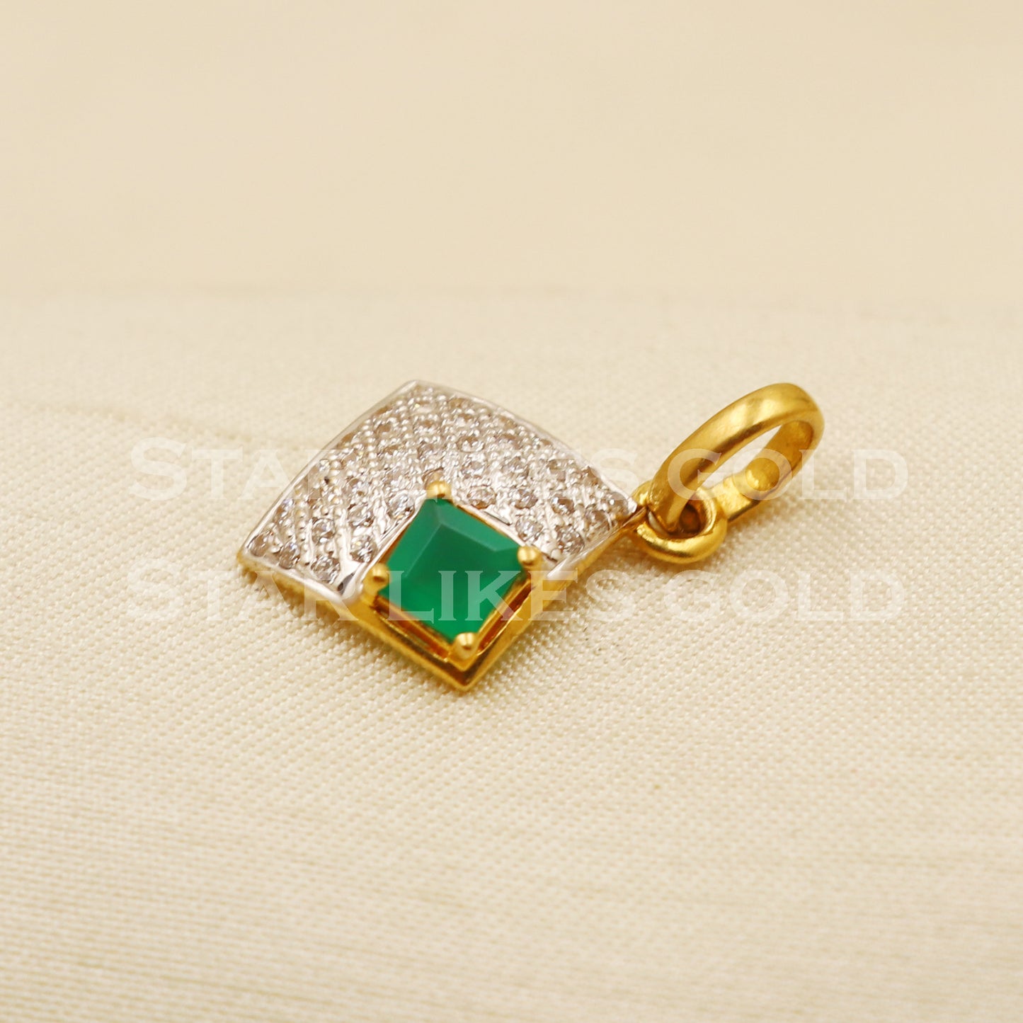 Green Onyx Zircons 22k Yellow Gold Handmade Pendant Jewelry, PR1253