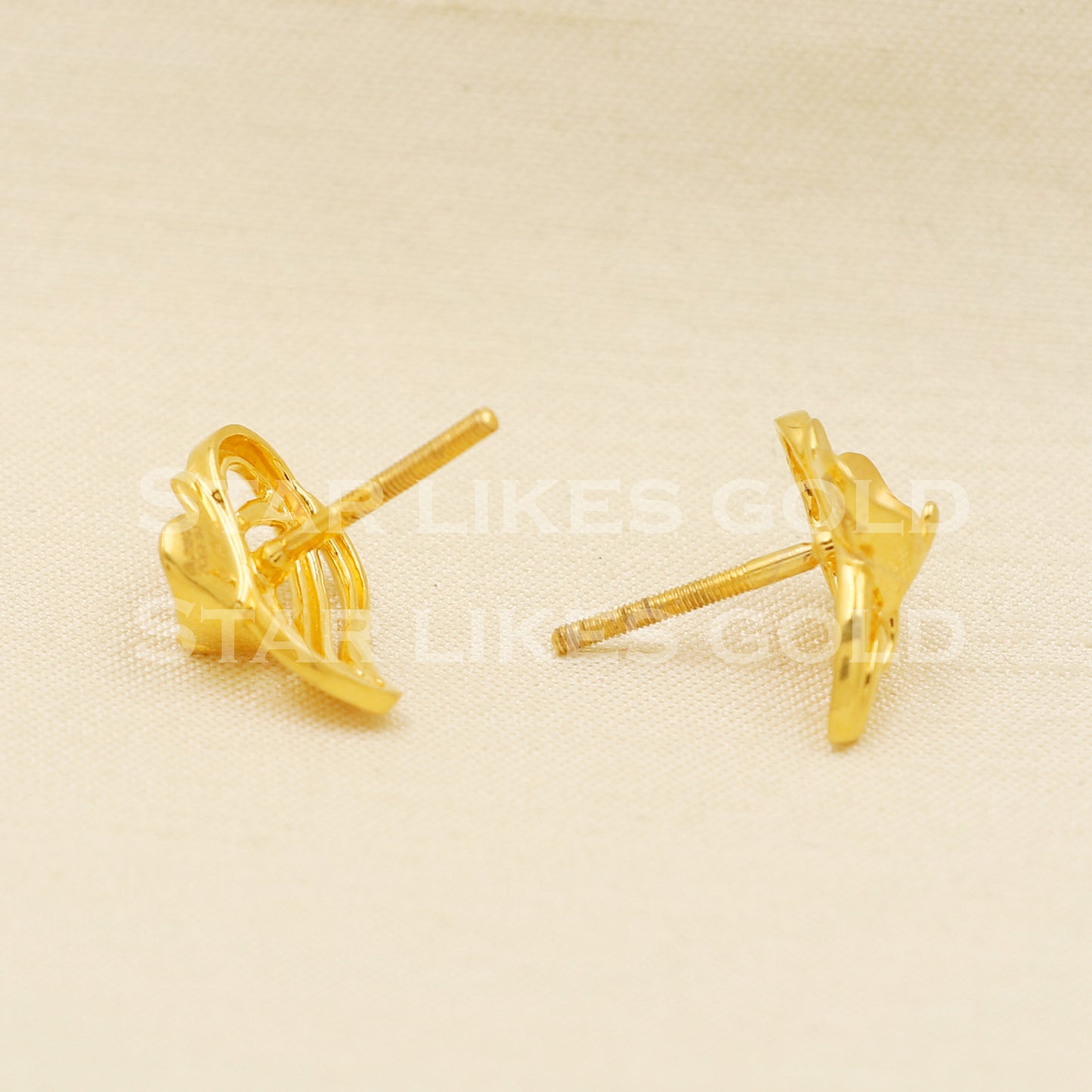 Stunning 22k 22 karat gold stud earrings, PR1287