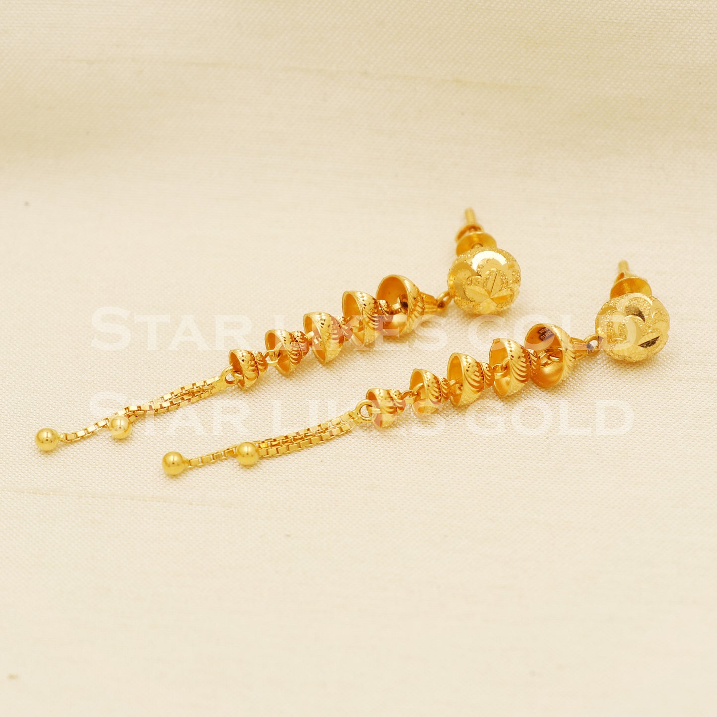 Stunning 22k 22 karat gold dangle earrings, PR1295