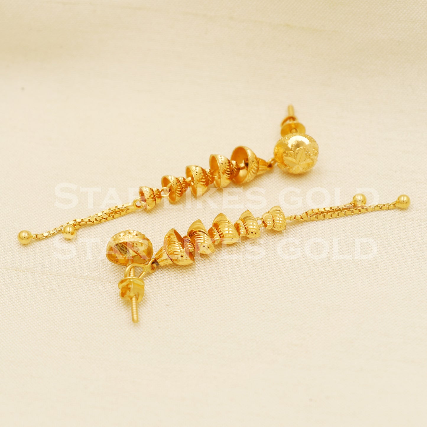 Stunning 22k 22 karat gold dangle earrings, PR1295