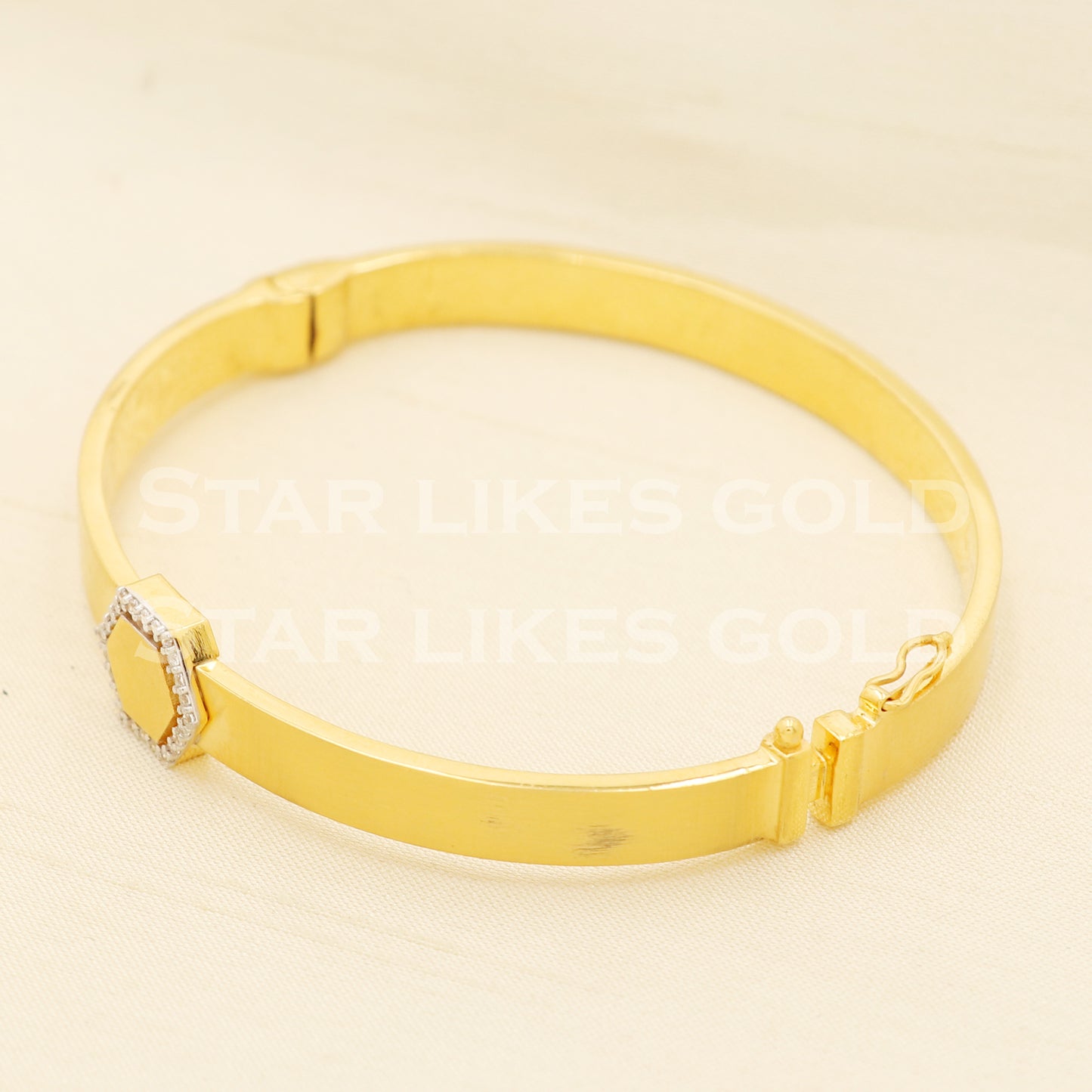 18 karat 18k gold bangle bracelet jewelry, PR1392
