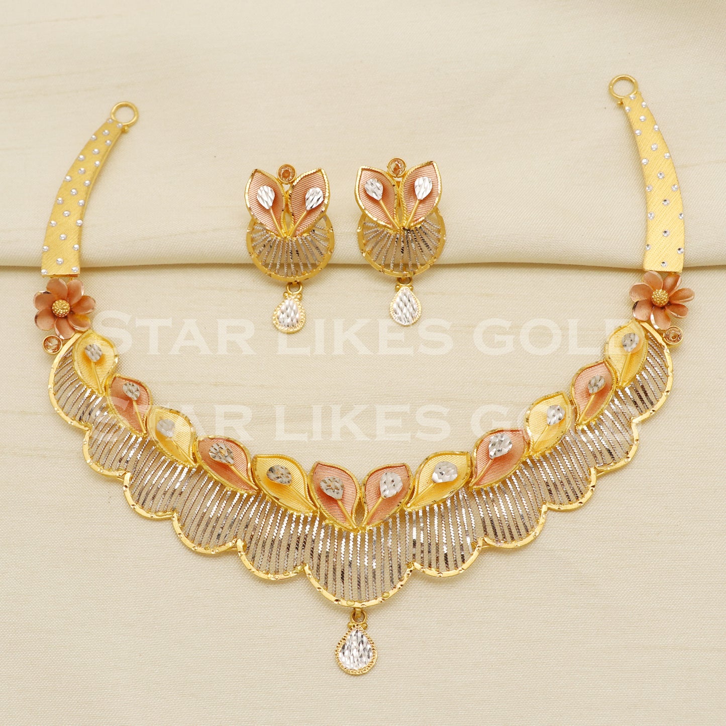 Stunning 22KT 22 Karat GOLD Filigree NECKLACE Multi Tone Jewelry, Indian jewelry, Perfect Gift for Loved Ones, PR1426