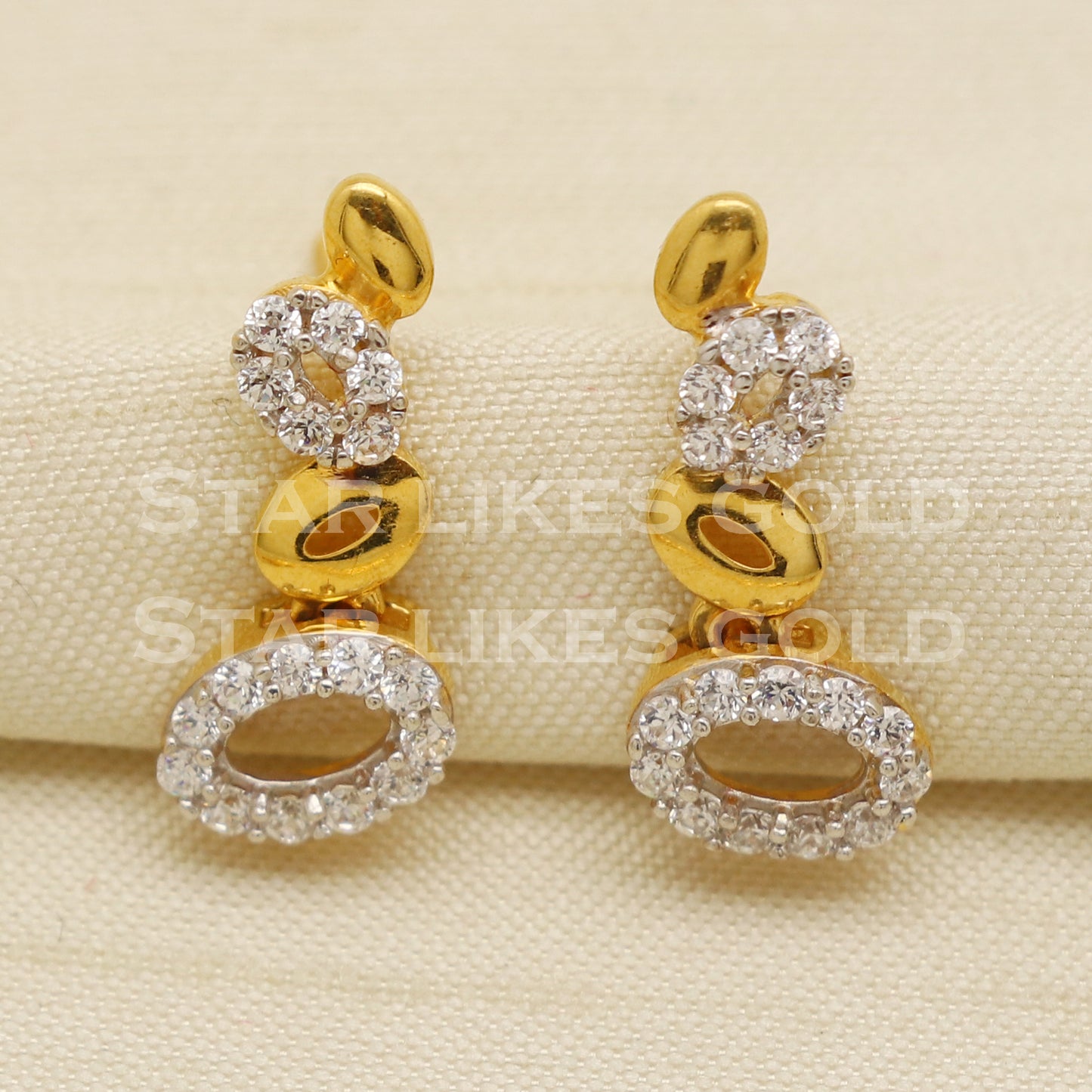 White Stones 22KT 22 Karat GOLD NECKLACE Zircons Jewelry, Indian jewelry, Perfect Gift for Loved Ones, PR1428