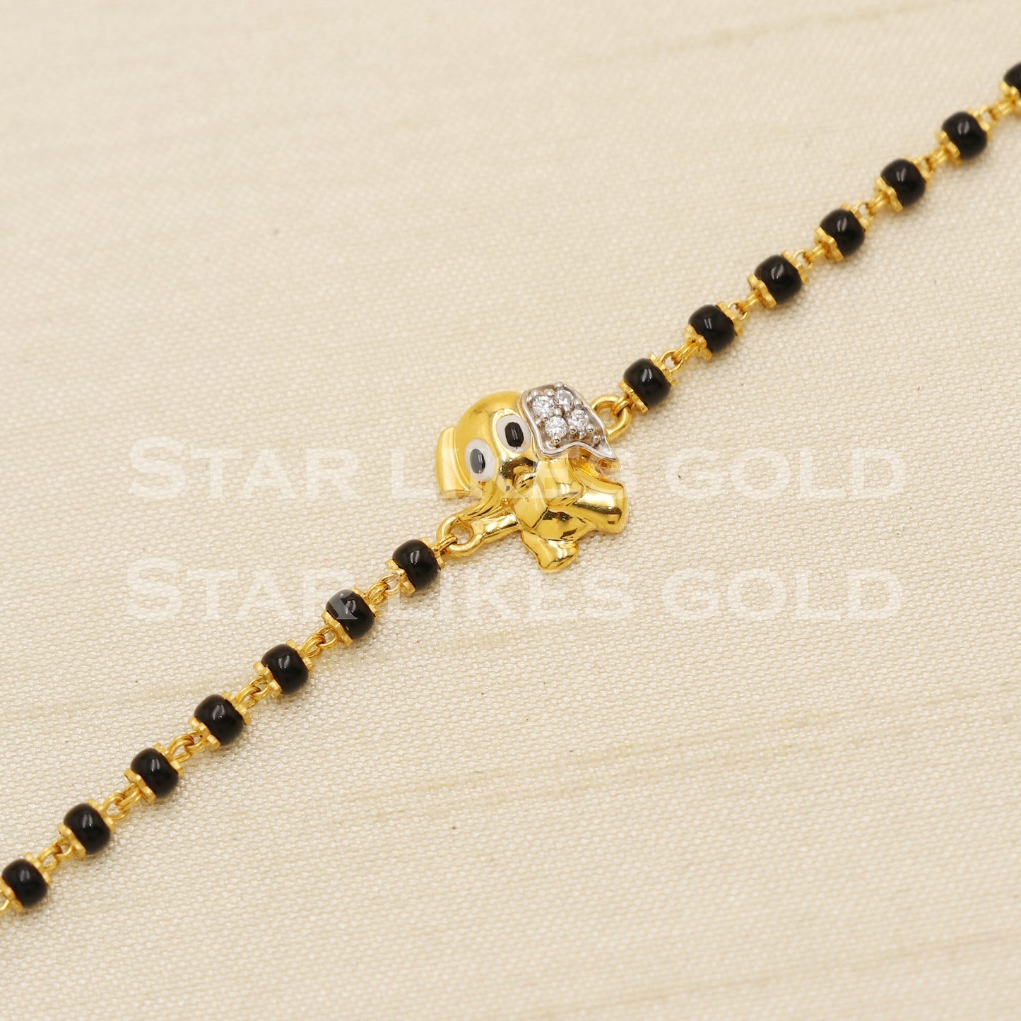 18 karat 18k gold Zircons Black Onyx Women Bracelet jewelry, PR1533