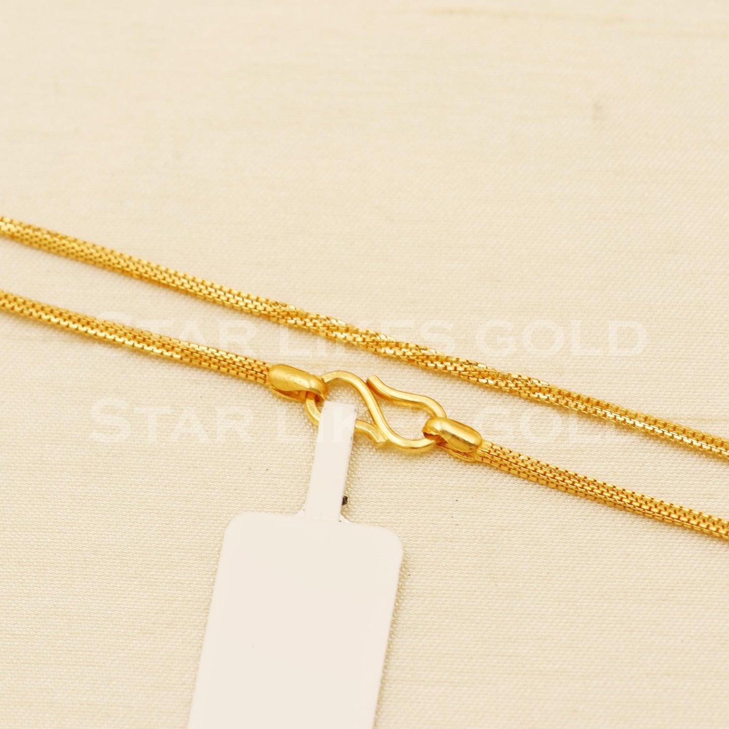 18k Hallmark Gold Luxury Italian Design Sleek Chain, B1464