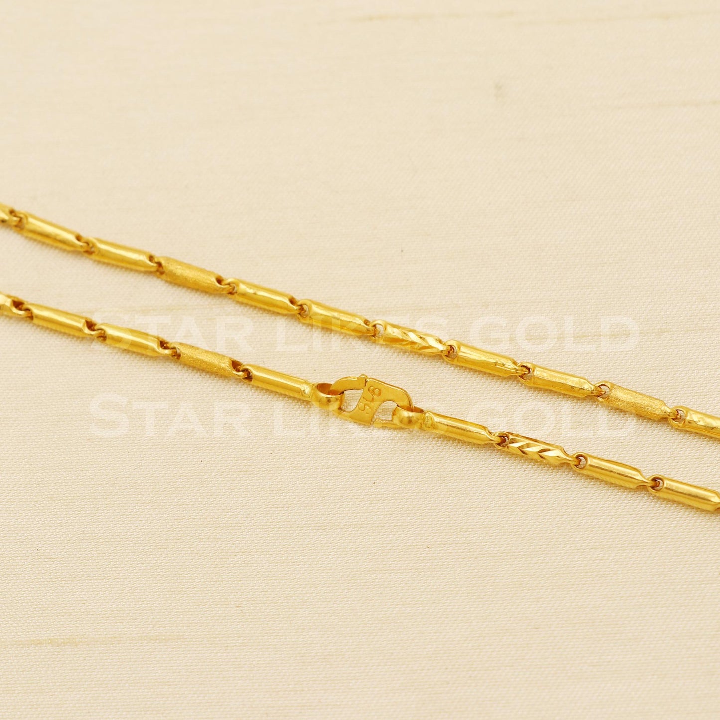 Stunning 18k Hallmark Gold Lightweight Daily Wear Neckpiece, B1456