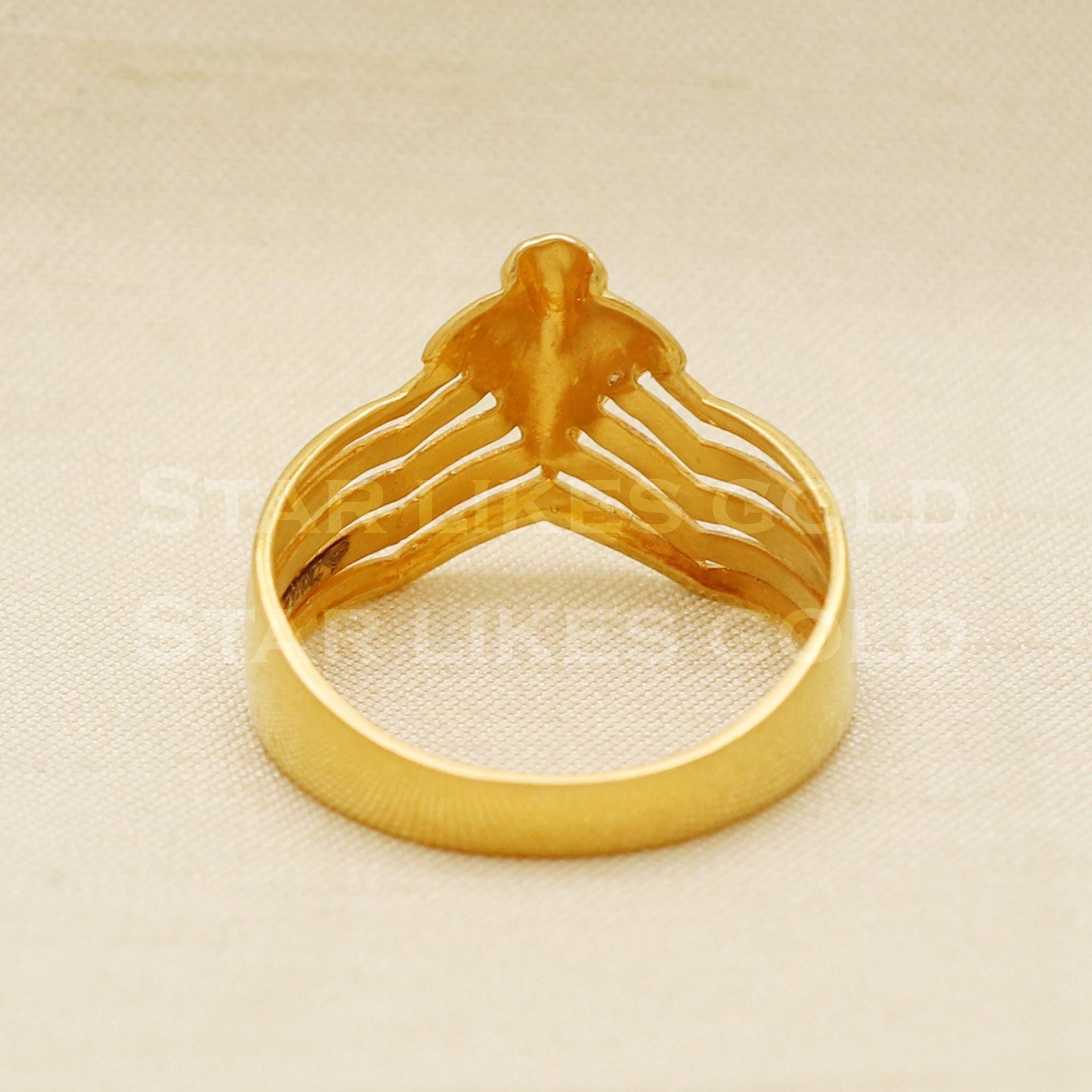 Elegant 22K Gold Two-Tone Gold V-Shape Designer Ring for Women, PR1058