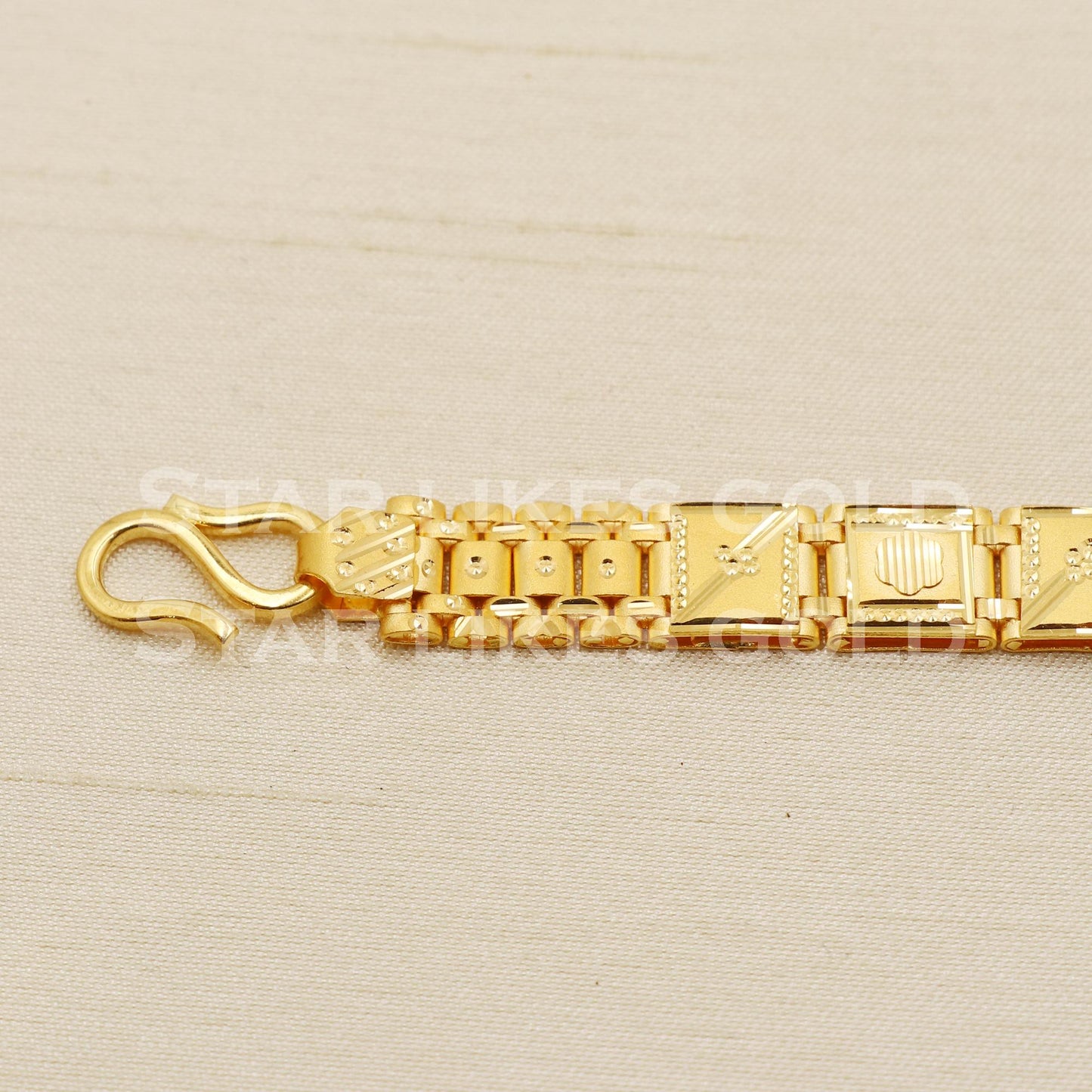 Premium 22K Hallmark Gold Textured Broad Link Bracelet, B1624