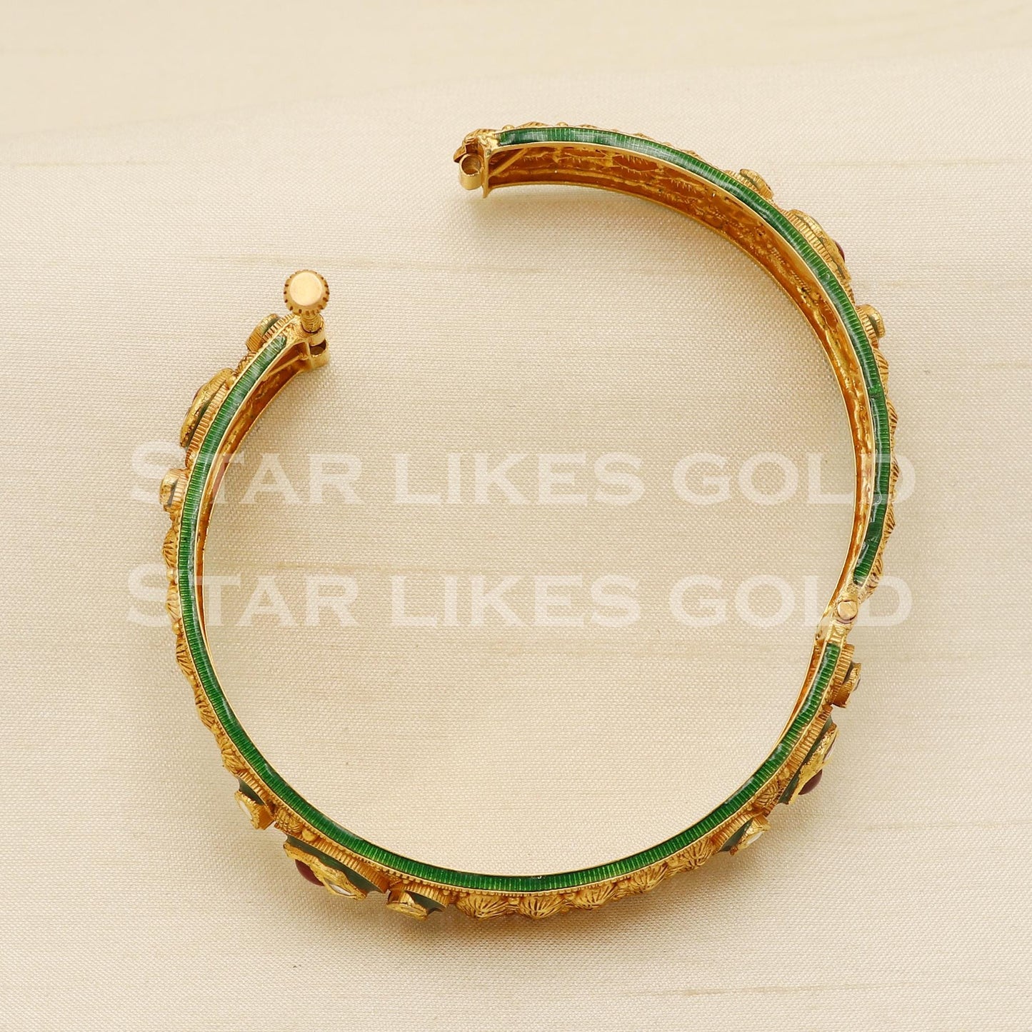 Hallmark 22K Gold Antique Kada | 22 Carat Karat Green Meena Jadau Bangle, PR1607