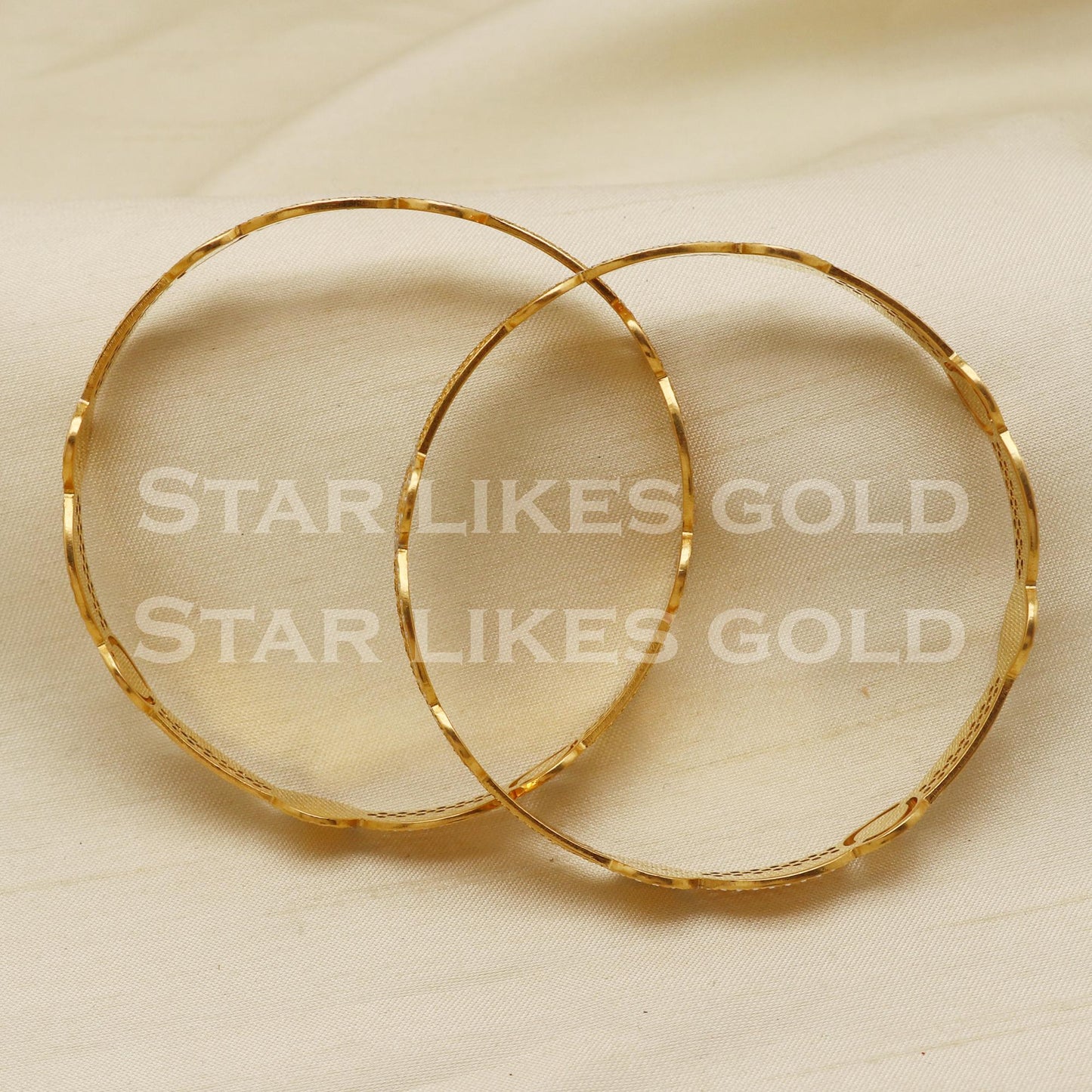 916 Gold Two Tone Handmade Bangle Pair Elegant Ladies Kada Design, PR1482