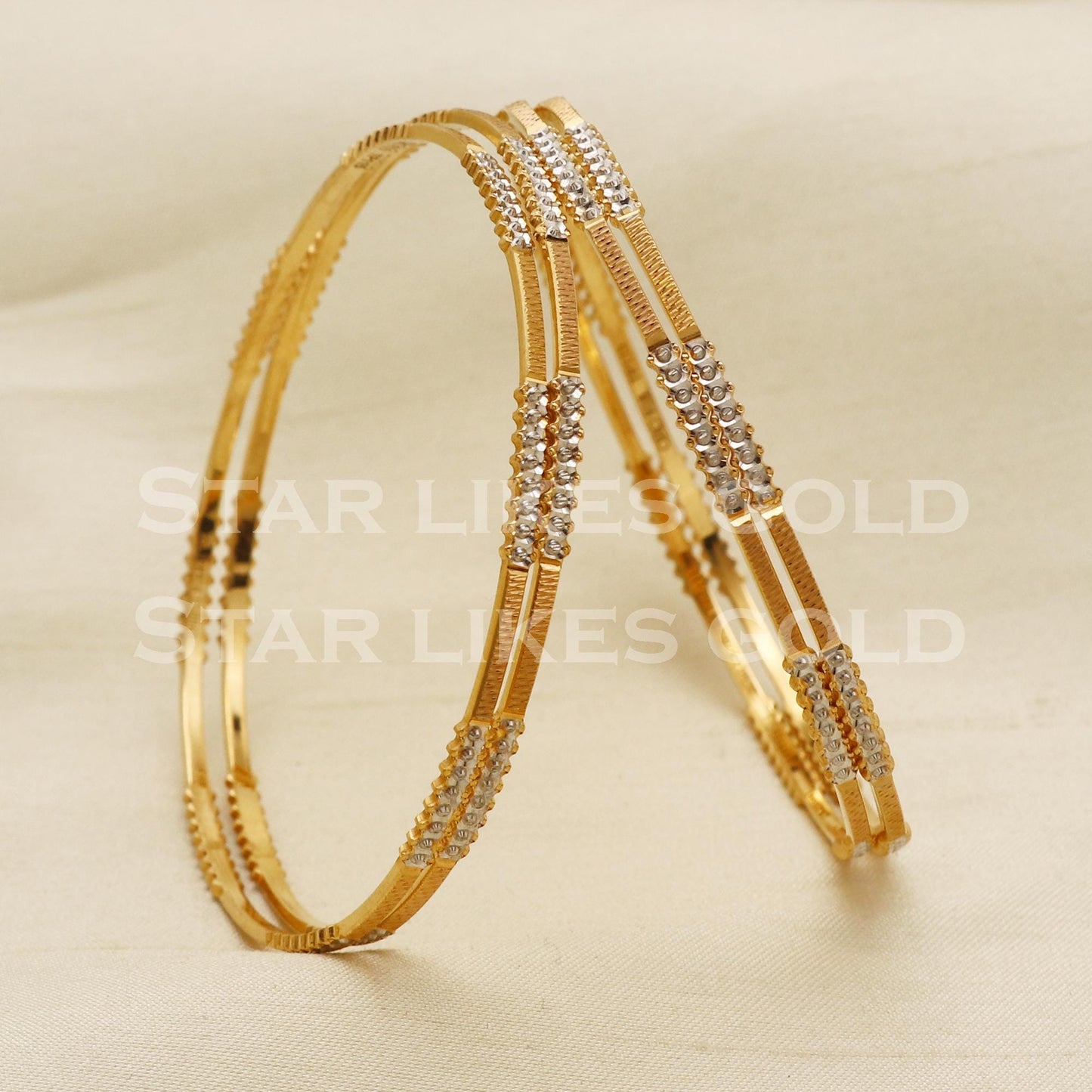 22K 22 Karat Gold Two Tone Beaded Slim Traditional Set of 4 Bangle Bracelet, PR1488