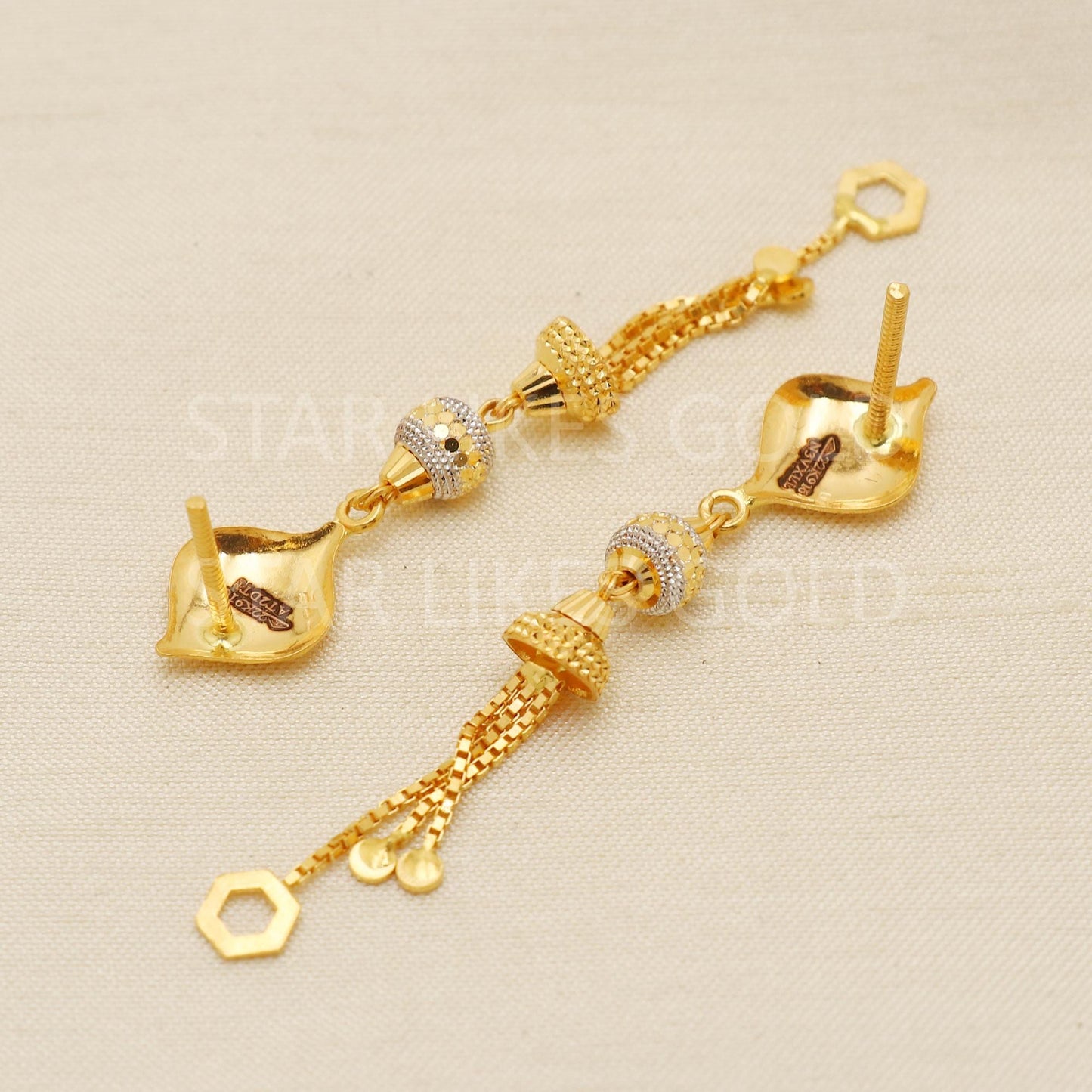 Modern Hallmark 22k Gold Sleek Chain Earrings for Office & Party Wear, PR1687
