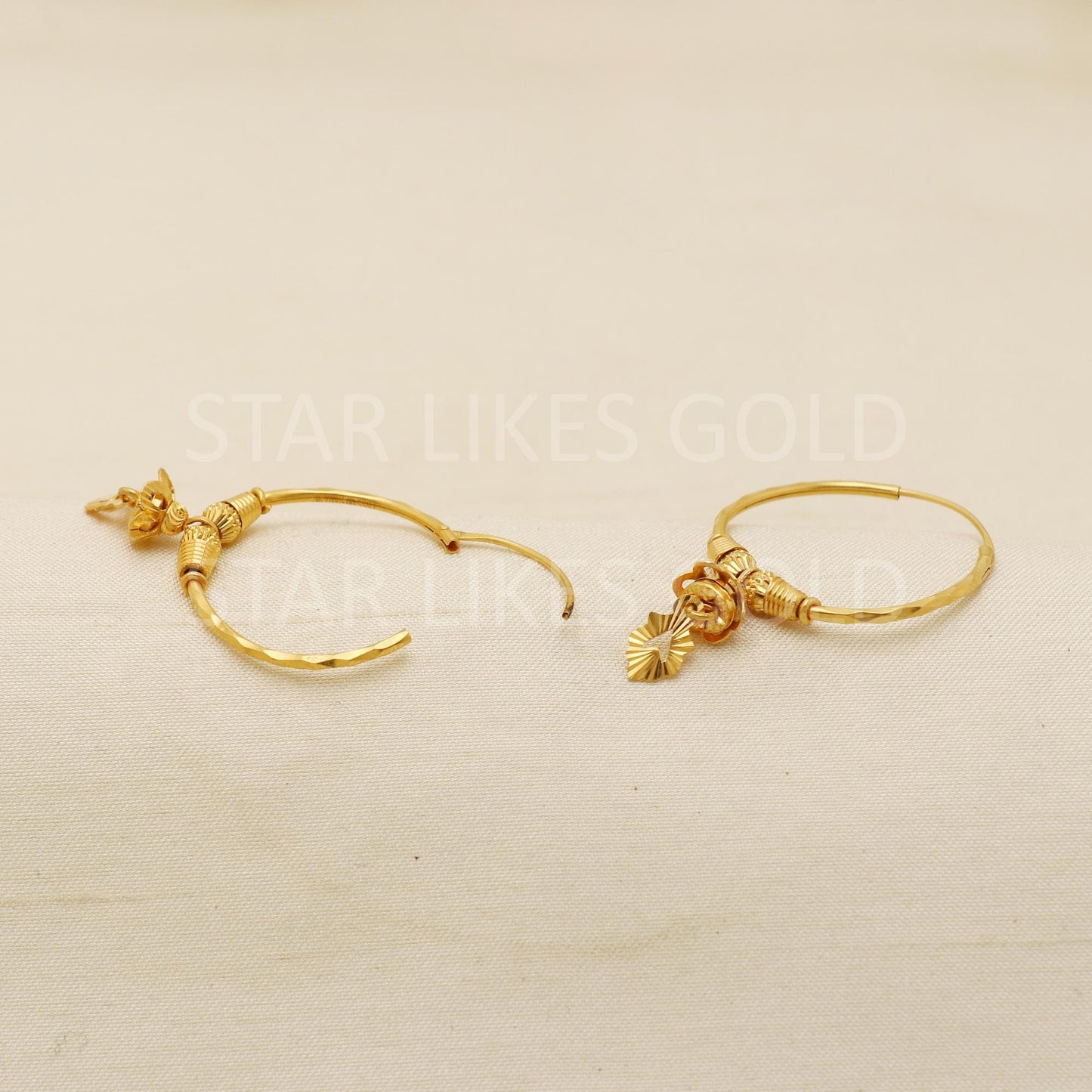 Modern Hallmark 22k Gold Stylish Bali Earrings for Bridal & Festive Wear, PR1723