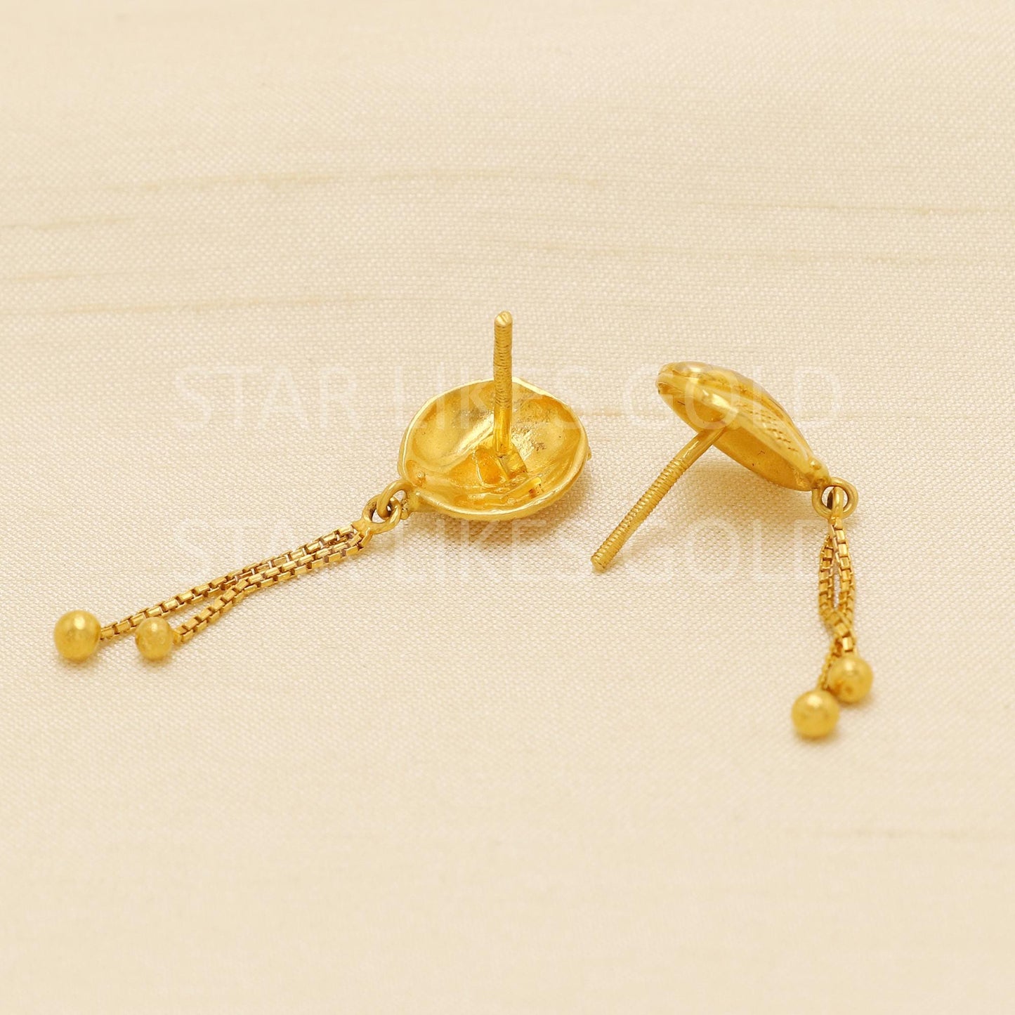 Two Tone 22 karat 22k gold Stud Designers Earrings jewelry, B1889