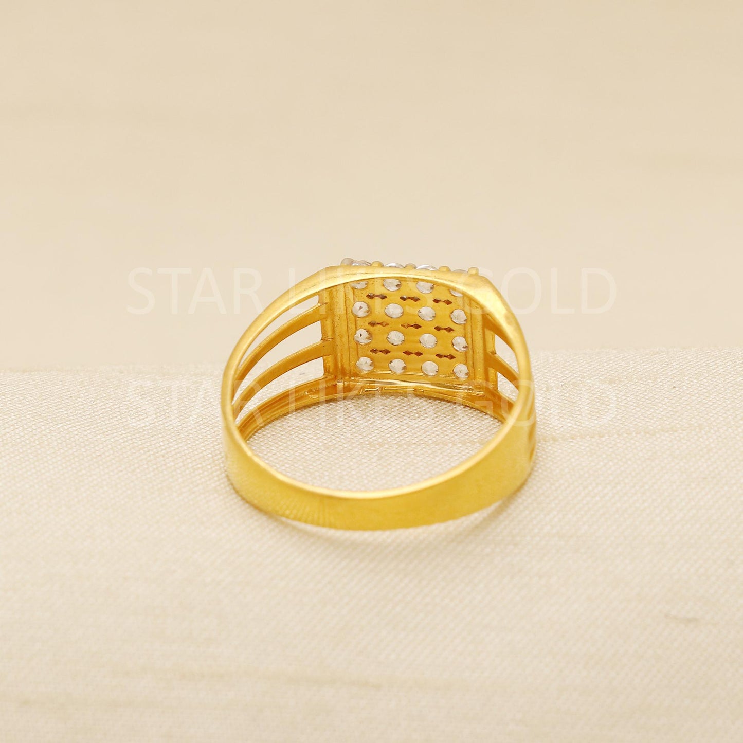 22K Solid Yellow Gold American Diamond Ring Genuine Hallmarked 916 Intricately Handcrafted US 8.25, B1925