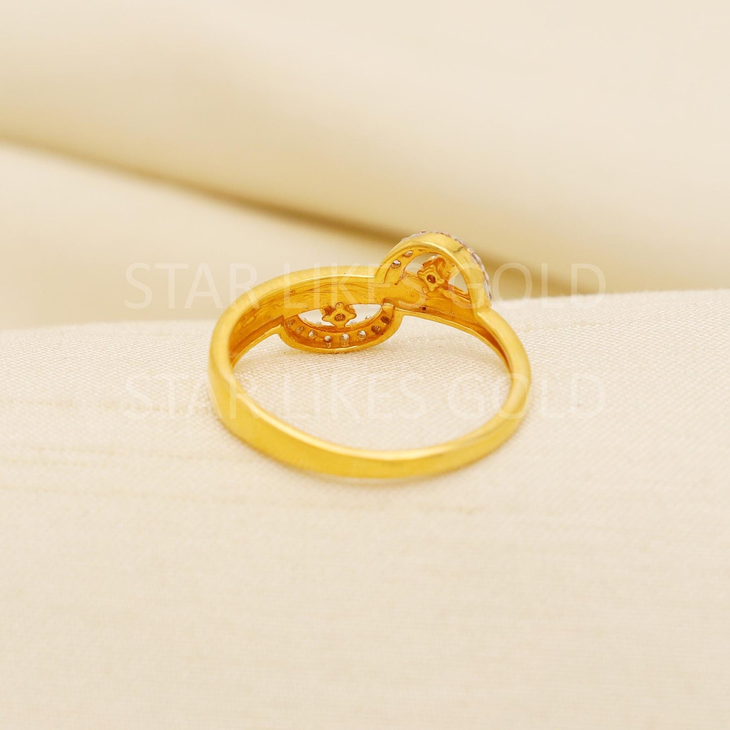 Elegant 22K Gold Dual-Arch Ring with Shimmering Stone Accents, PR2177