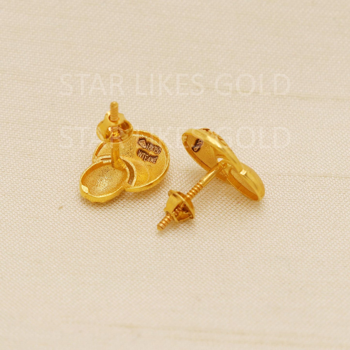 Hallmark 22k Gold Geometric Stud Earrings with Square and Circle Design, PR2187